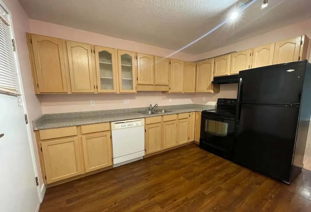 26458 33 Ave #Suite