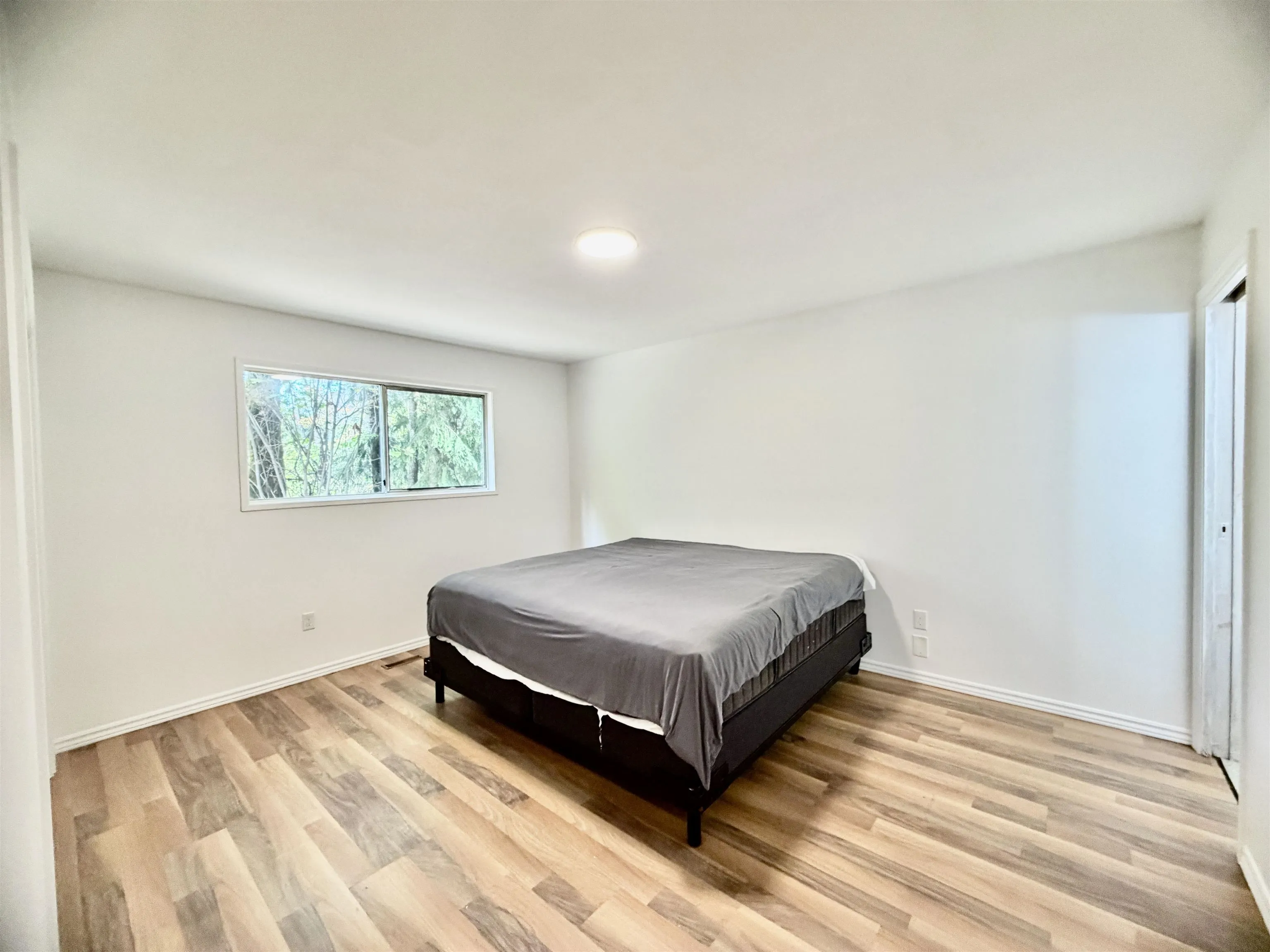14827 Sylvester Road