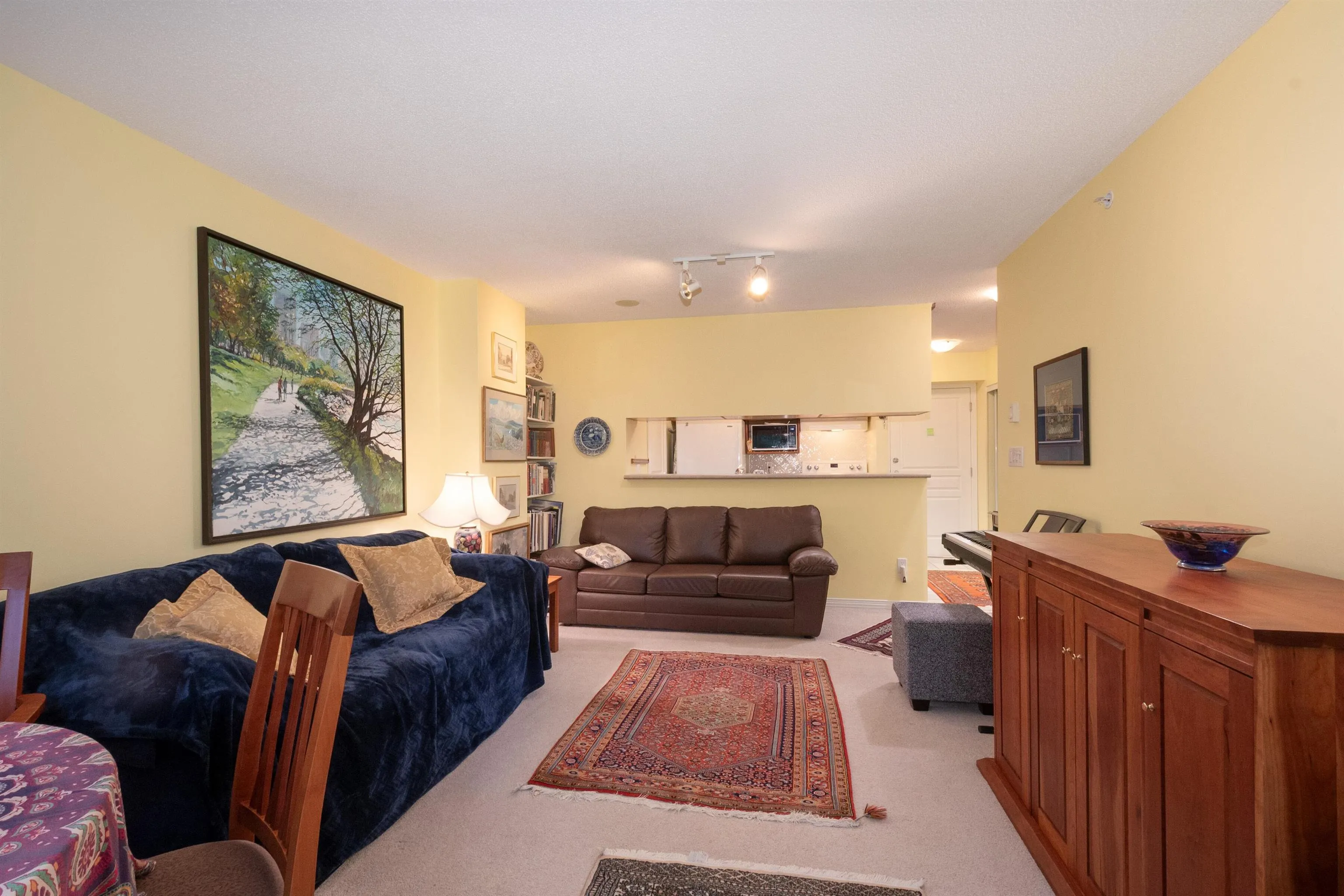5639 Hampton Place #805