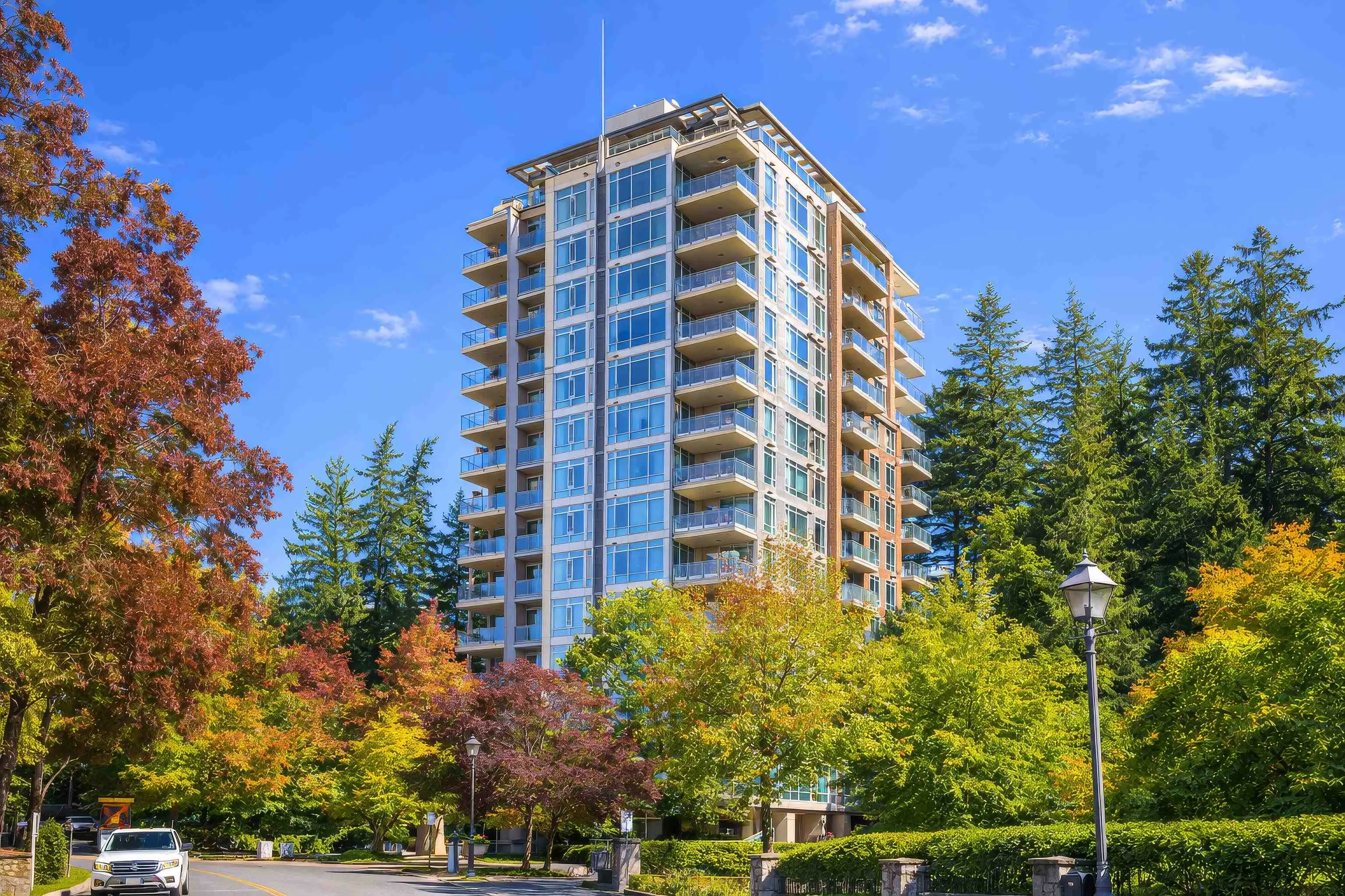 5639 Hampton Place #805