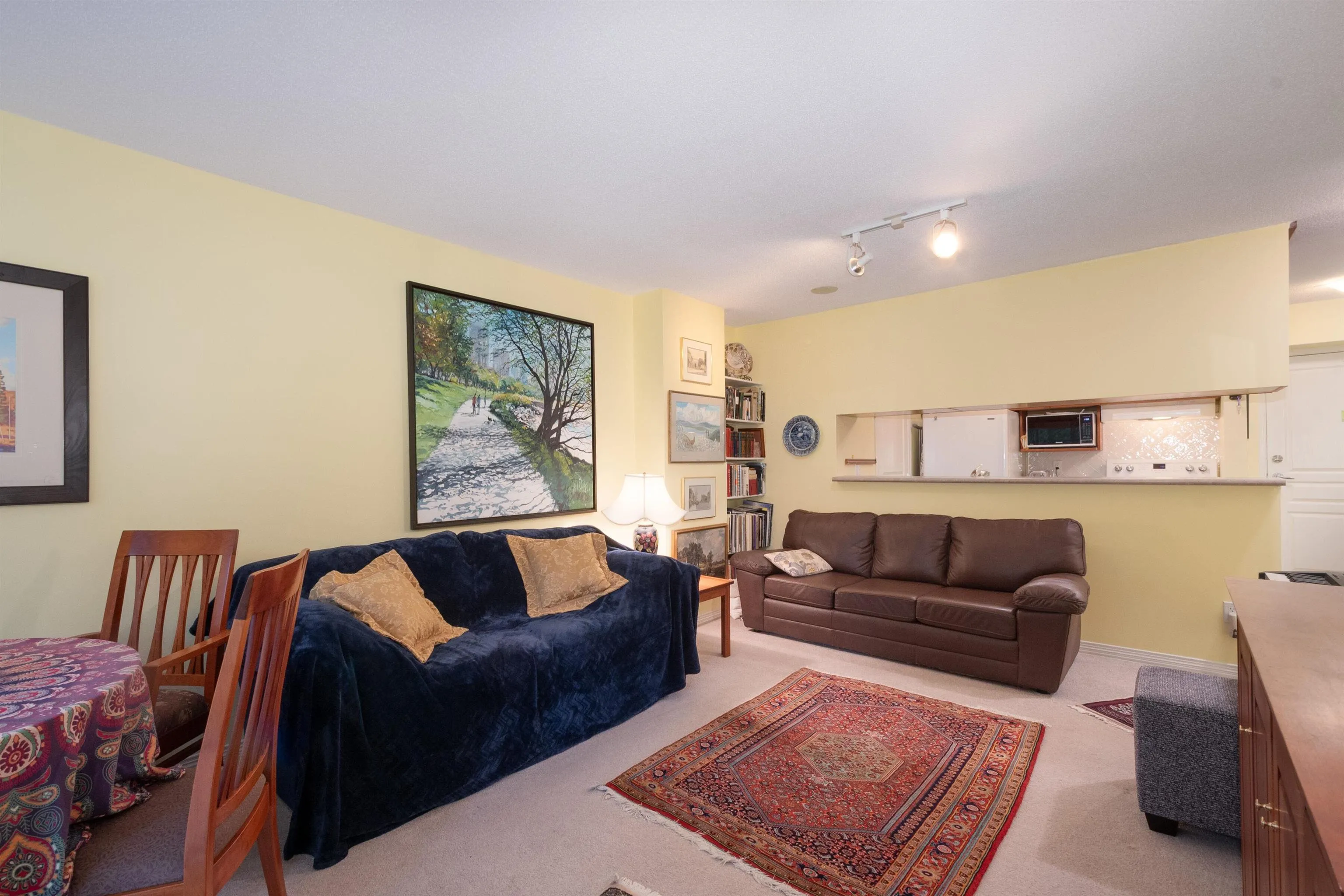 5639 Hampton Place #805