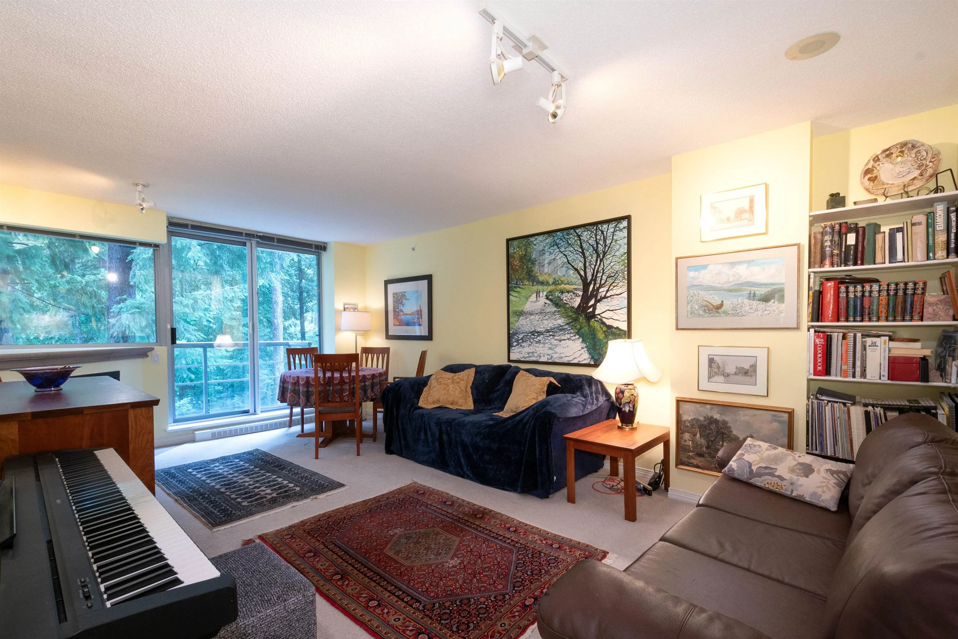 5639 Hampton Place #805