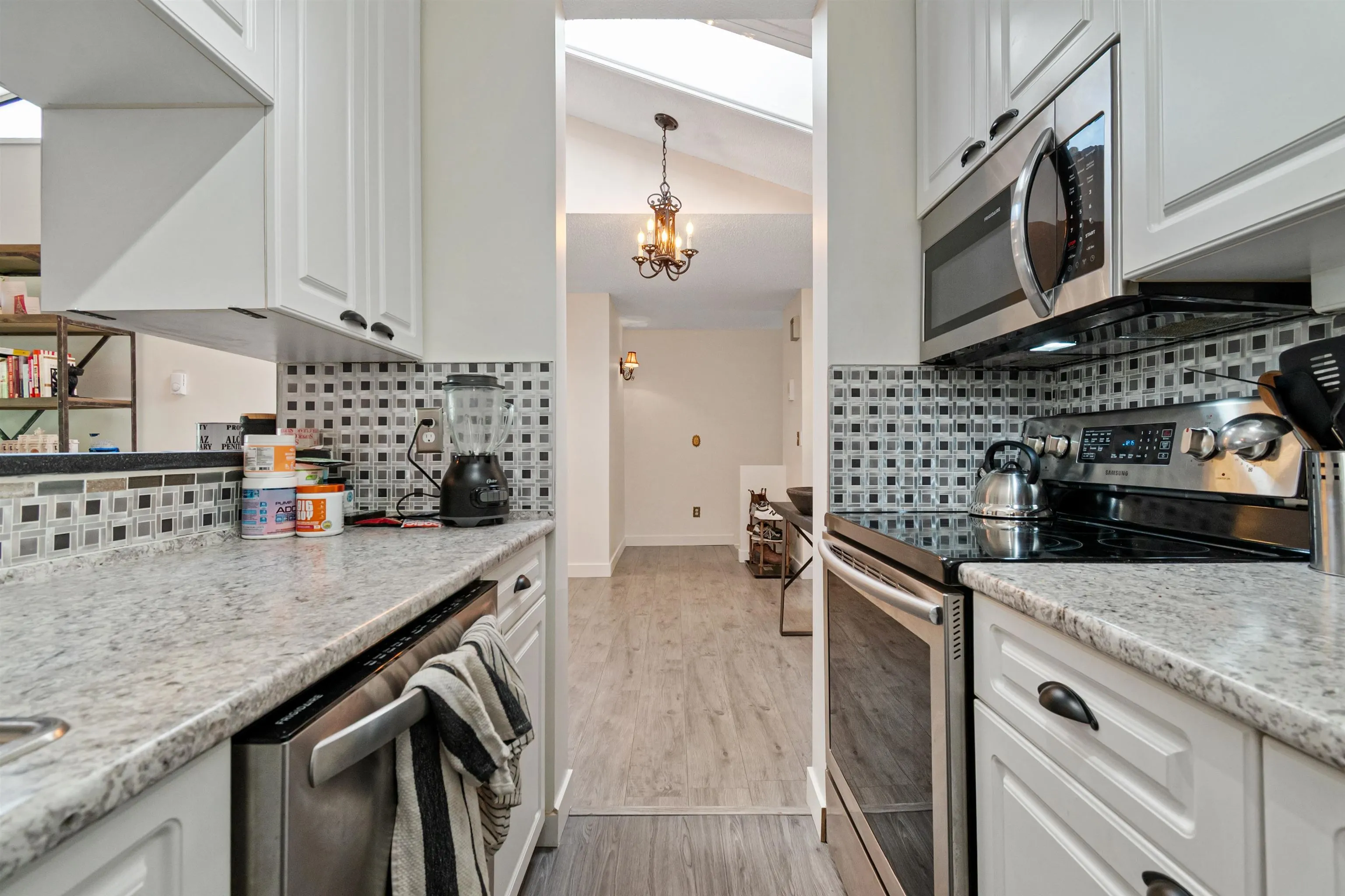 45915 Cheam Avenue #10