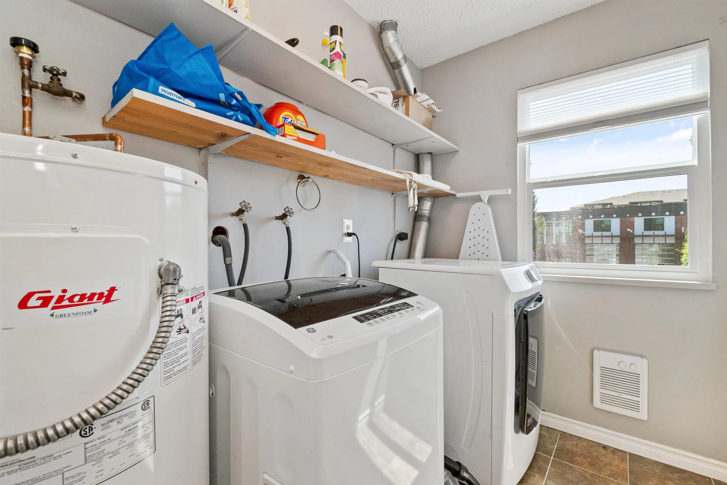 45915 Cheam Avenue #10
