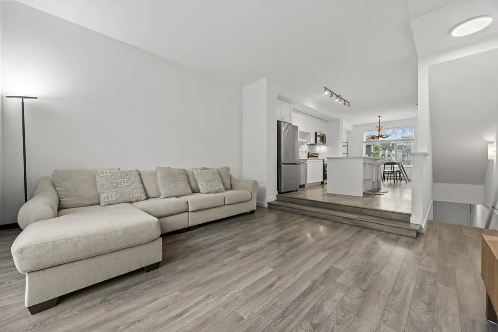 15850 85 Avenue #2