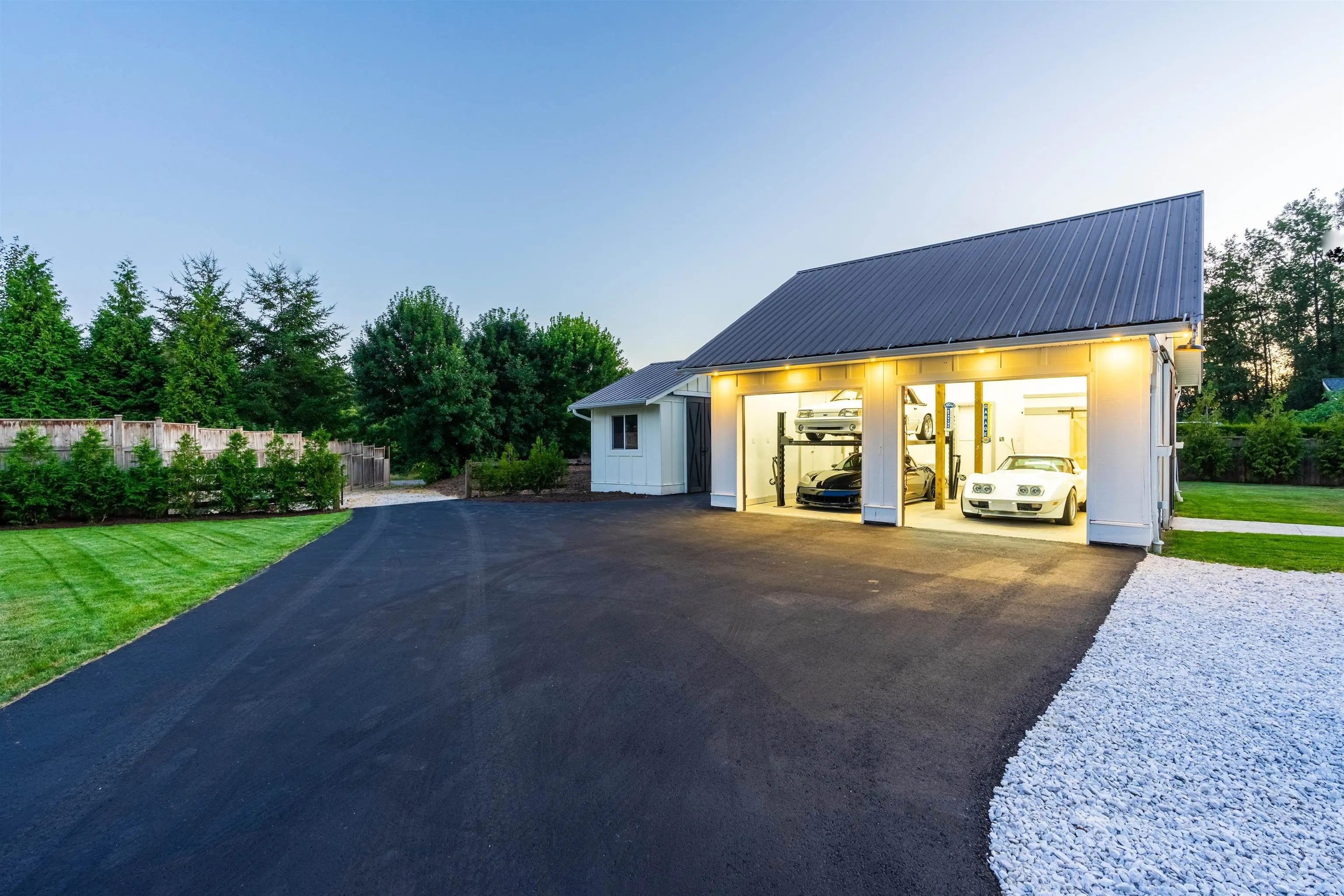 22872 76a Avenue