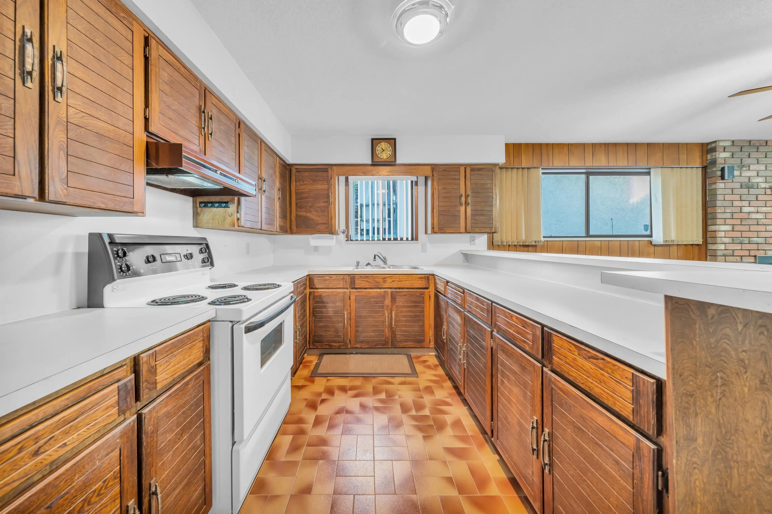 4195 Nanaimo Street