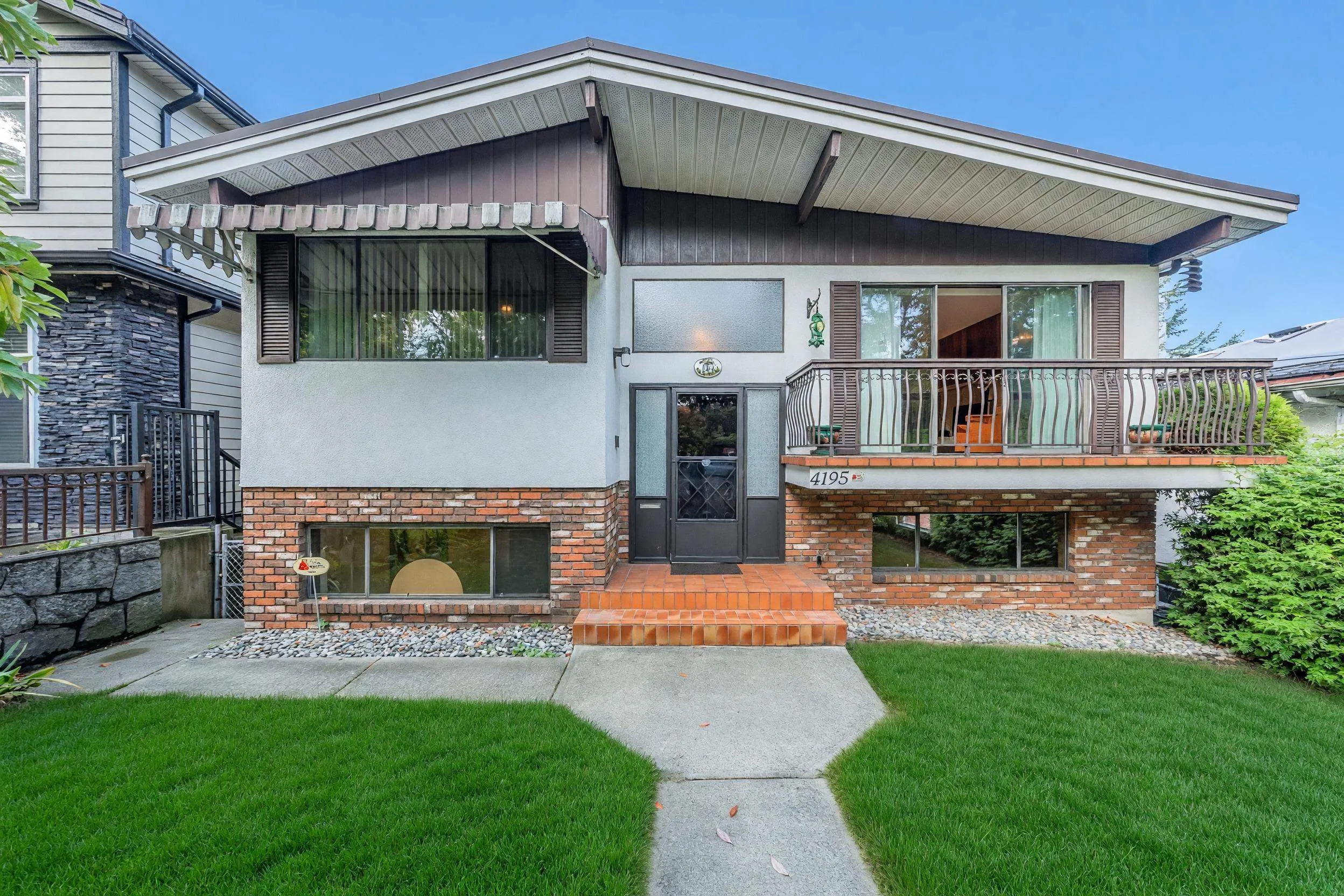 4195 Nanaimo Street