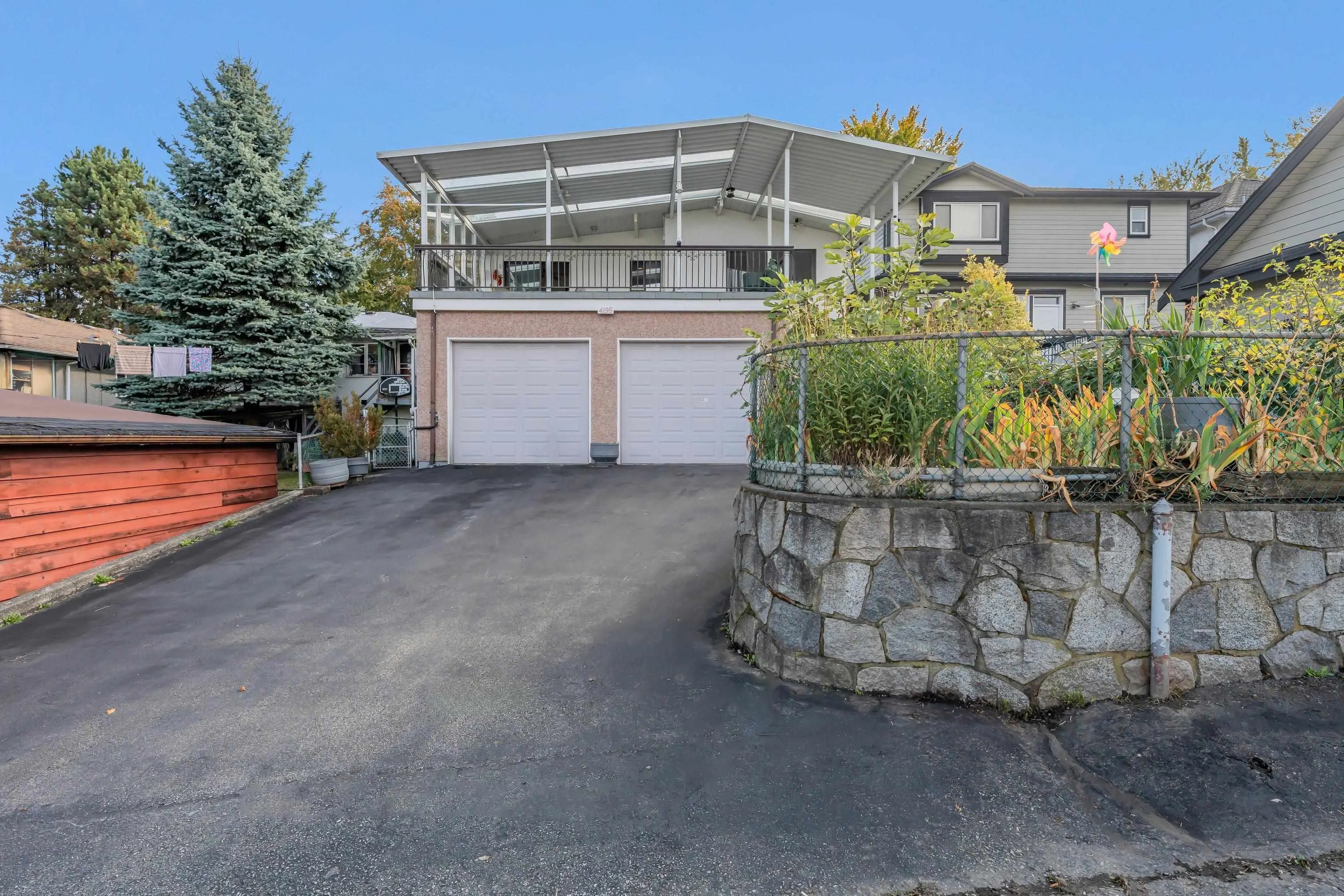 4195 Nanaimo Street