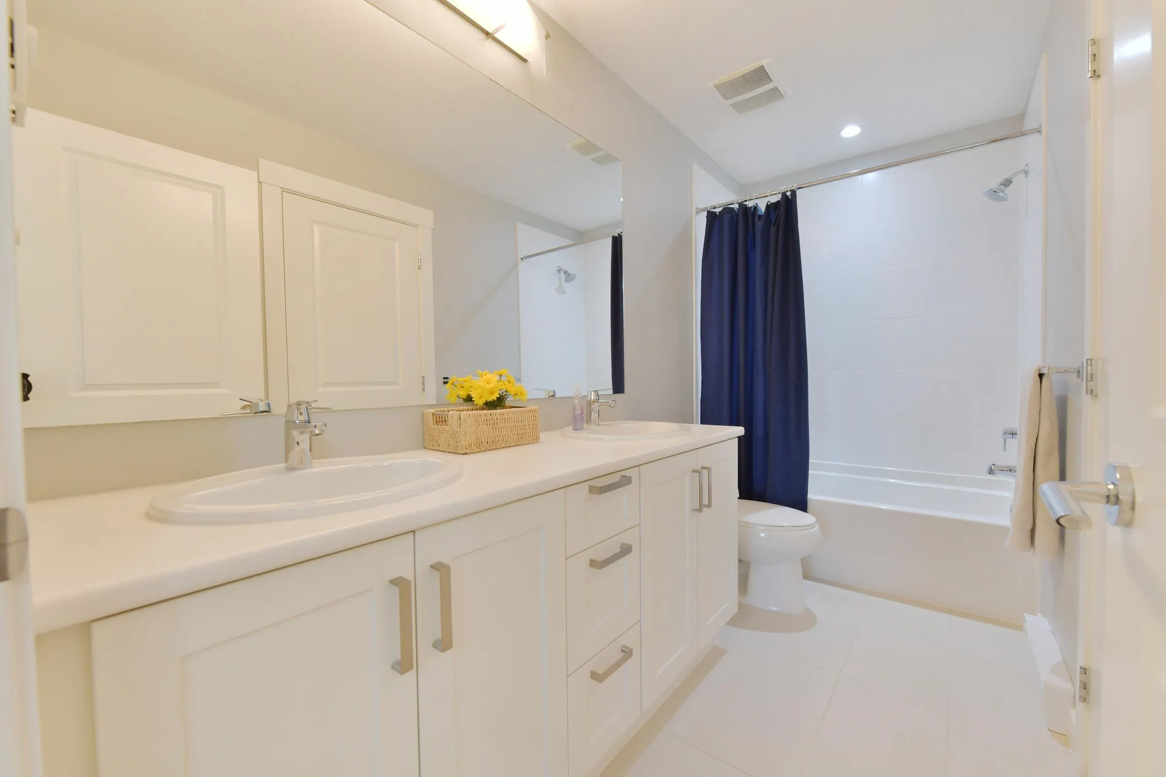6450 187 Street #92