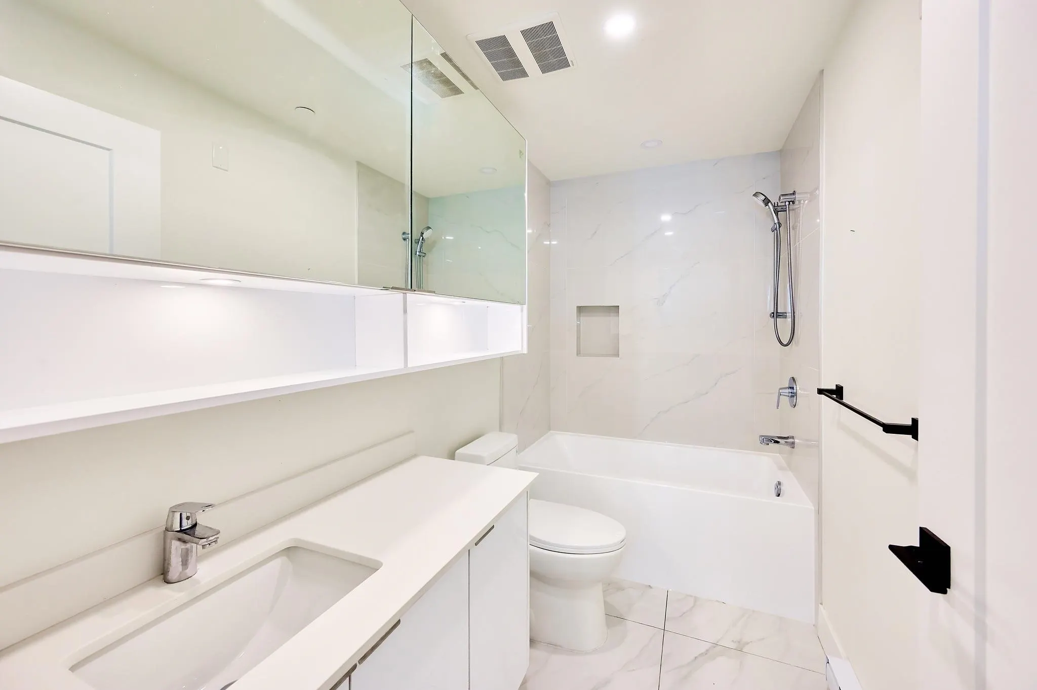5399 Joyce Street #406