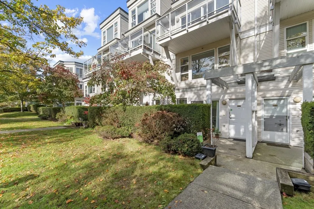 2723 E Kent North Avenue #26