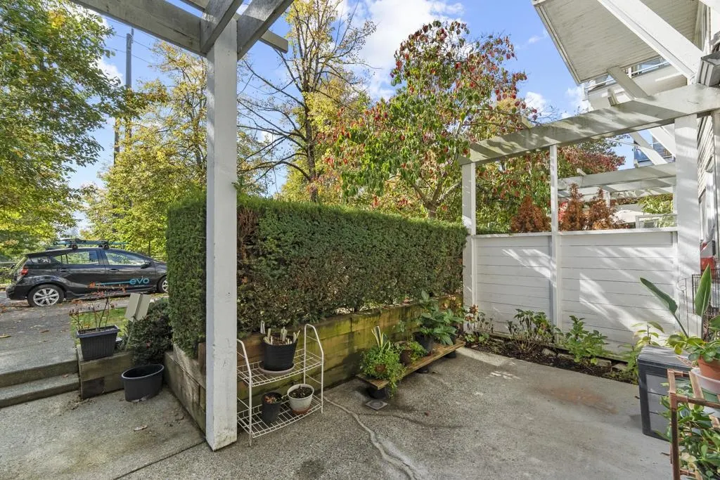 2723 E Kent North Avenue #26