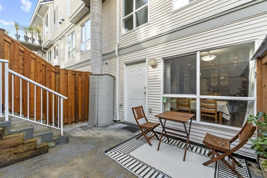 2723 E Kent North Avenue #26