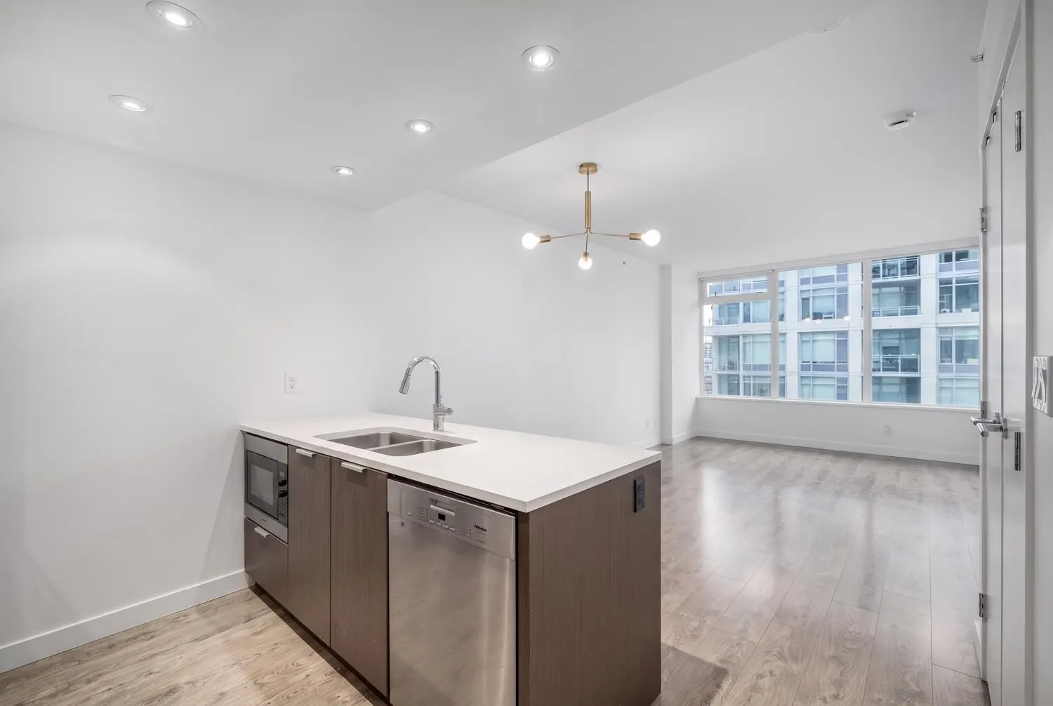 110 Switchmen Street #1210