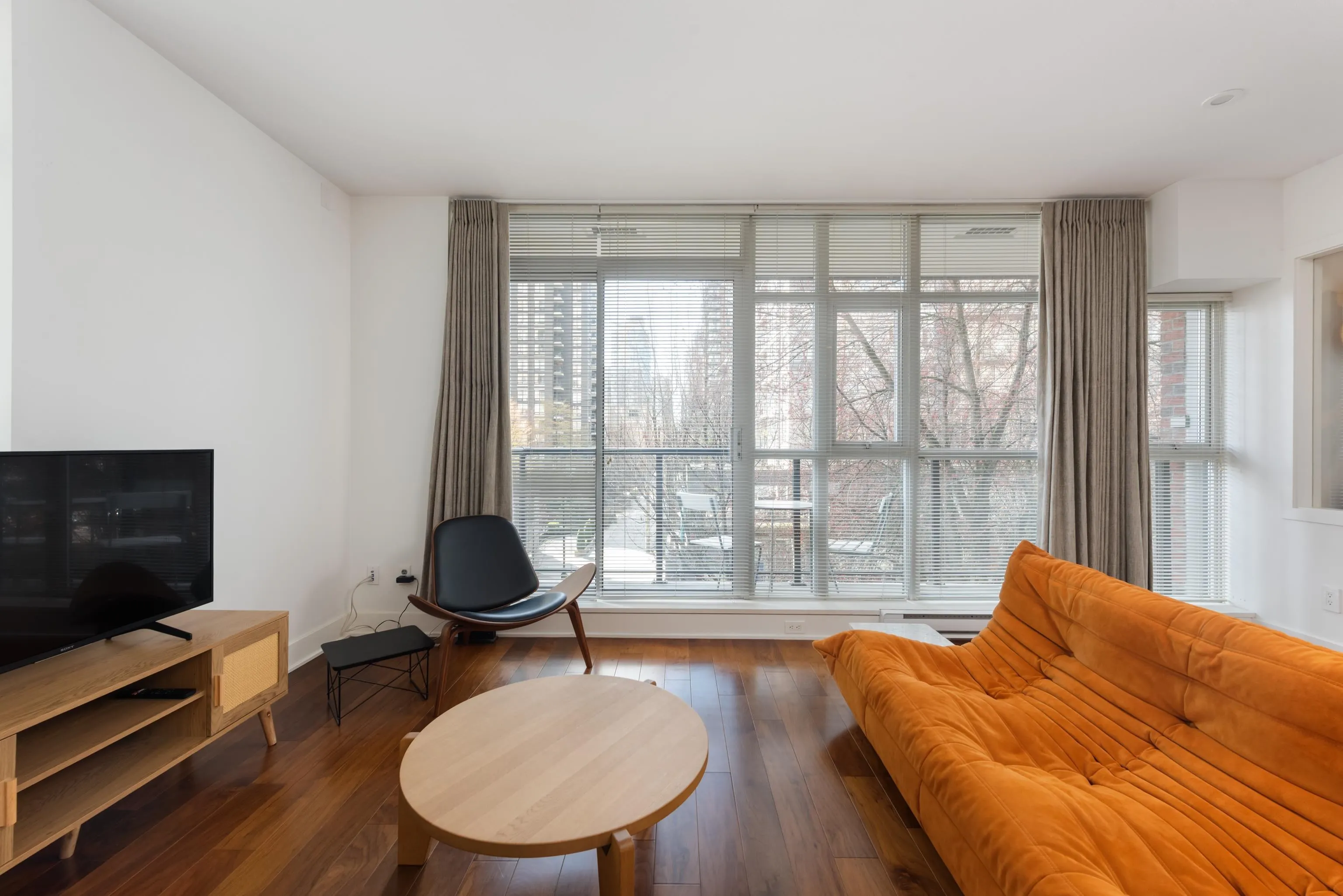 988 Richards Street #303