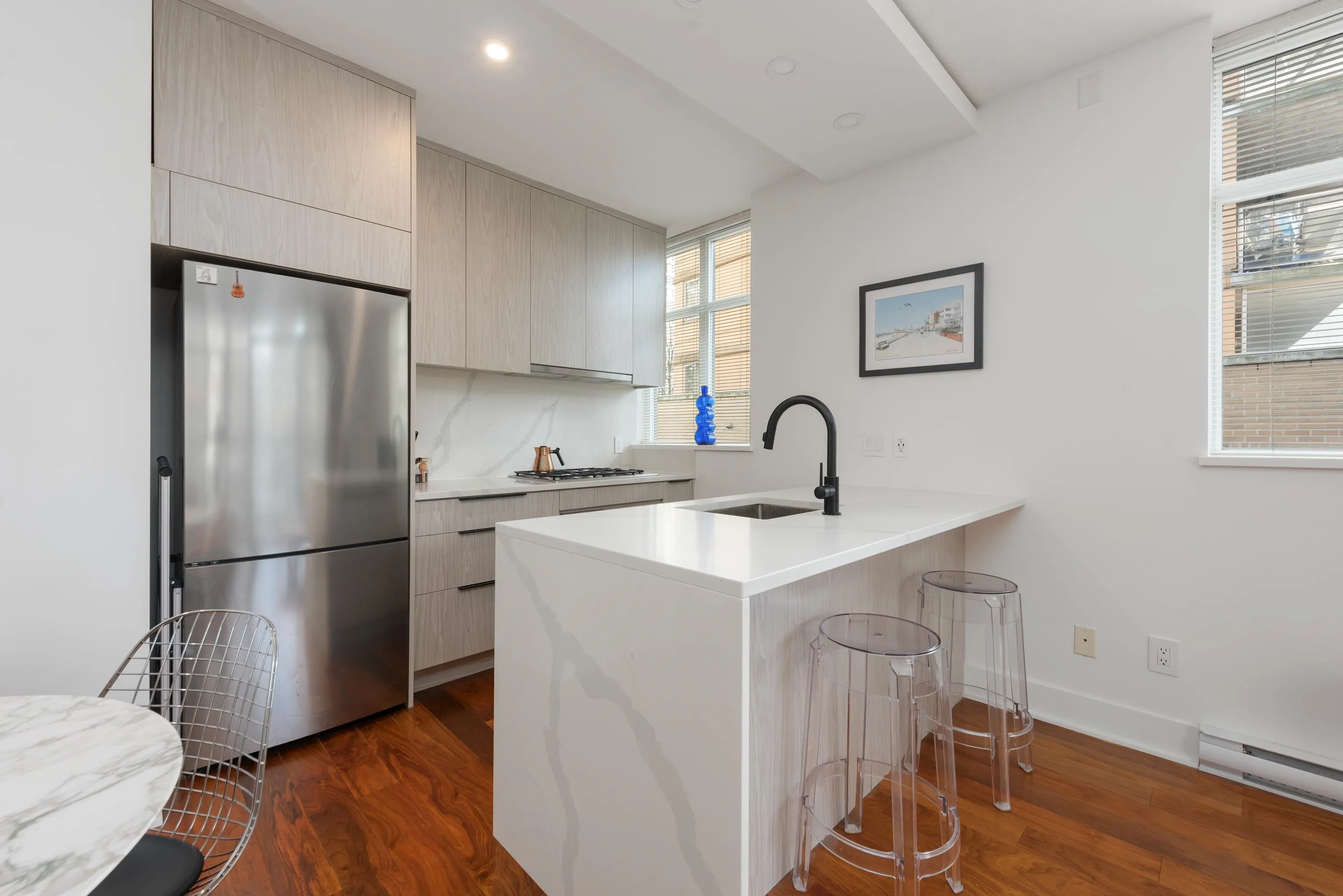 988 Richards Street #303