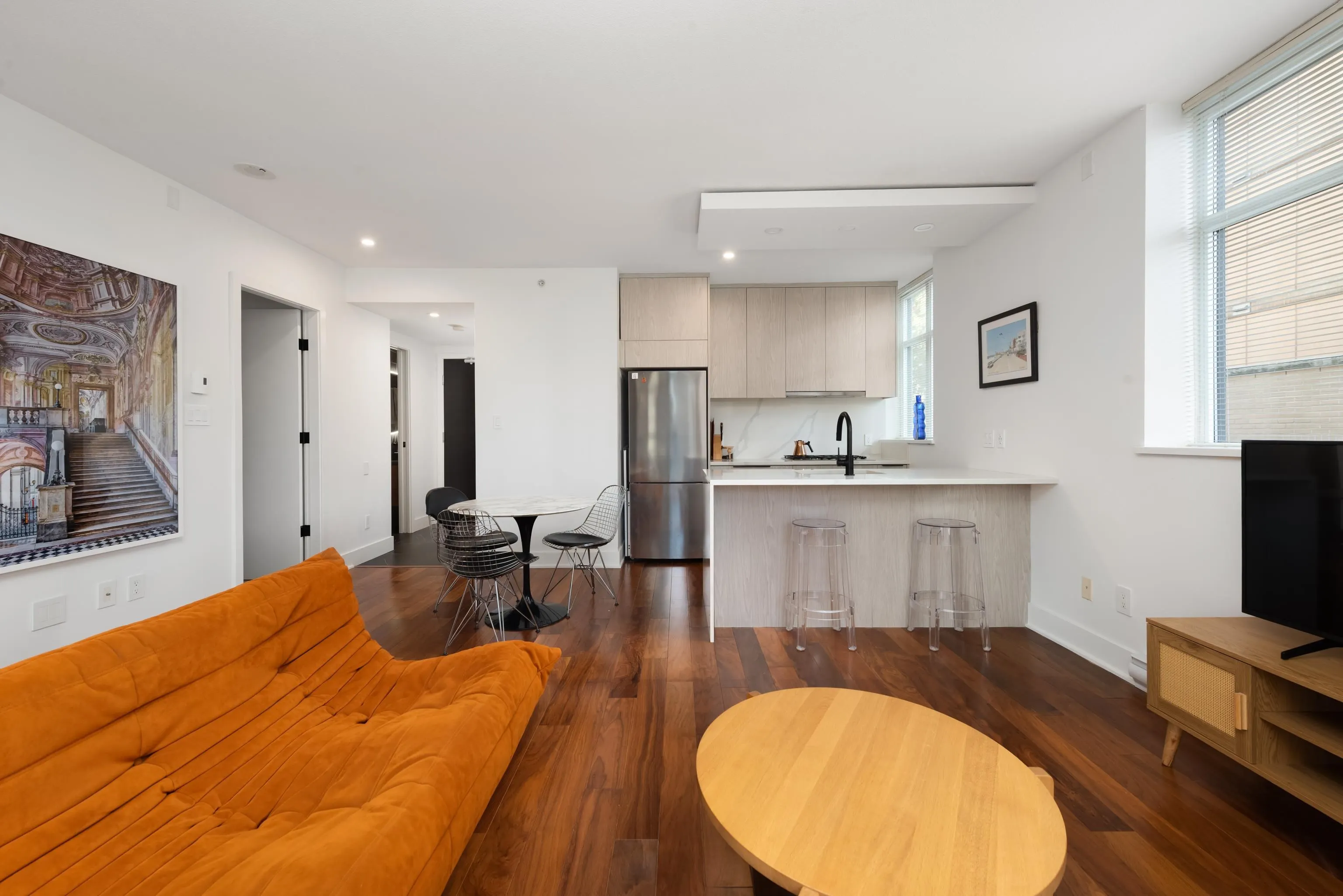 988 Richards Street #303