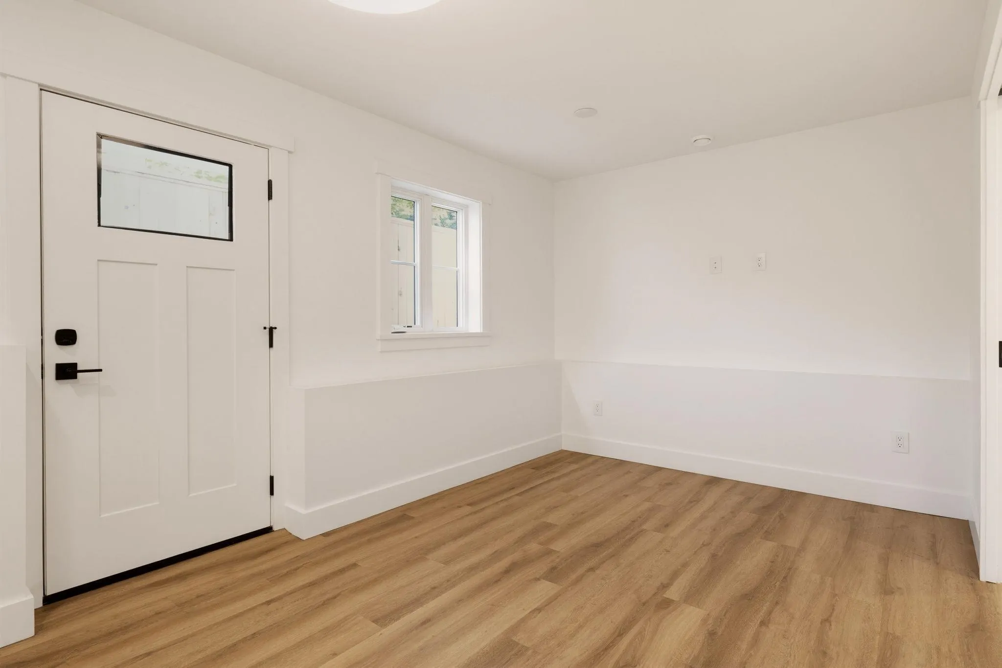 326 W 14th Street #1