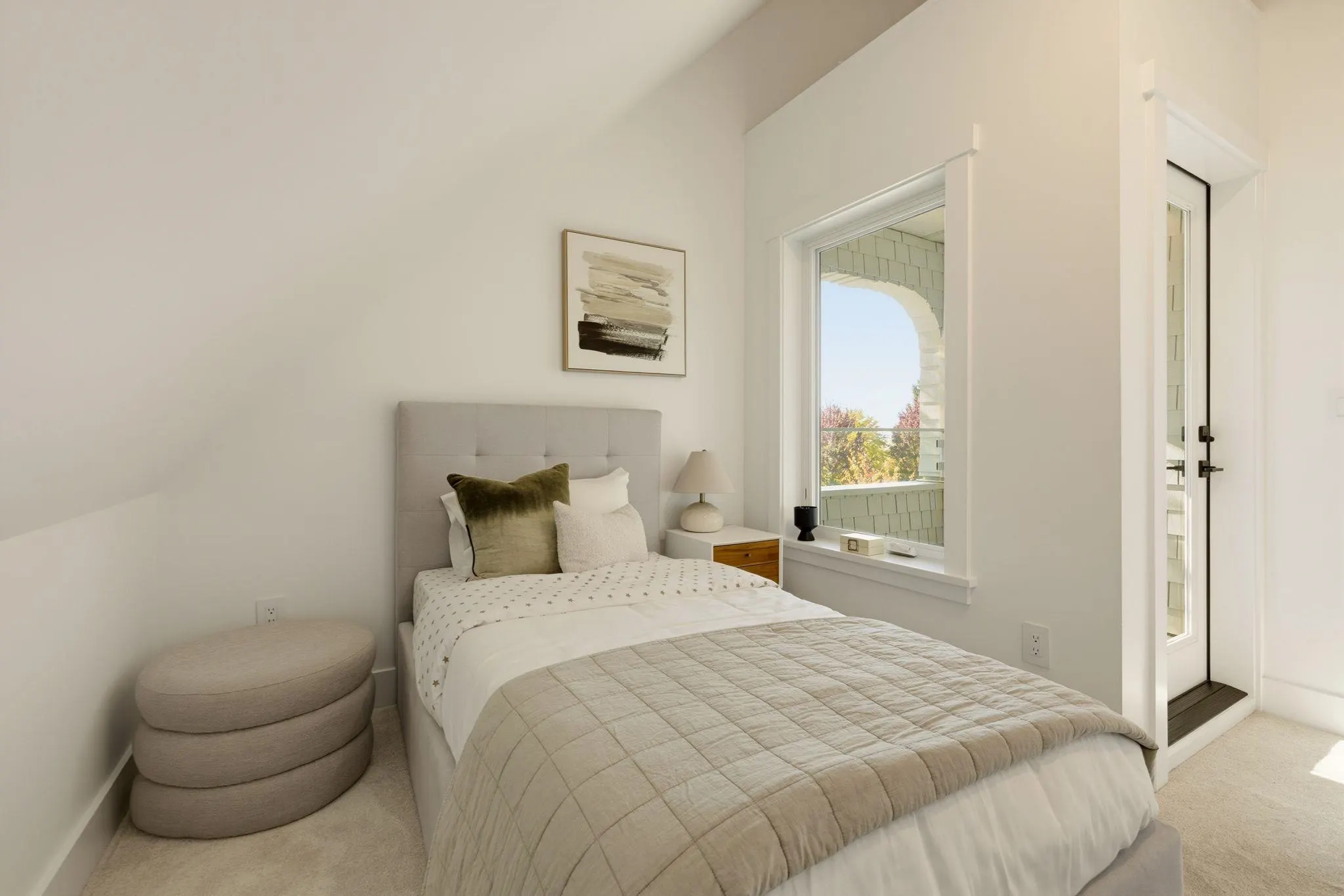 326 W 14th Street #1