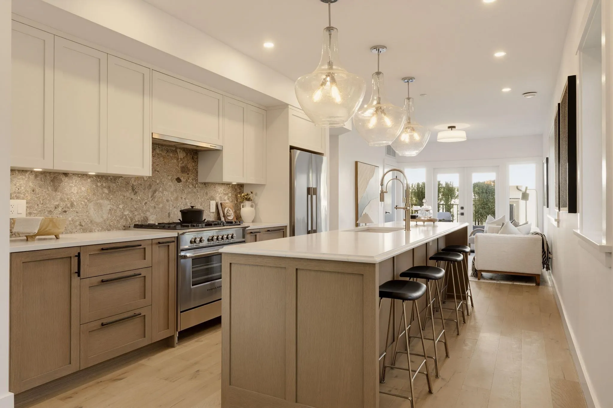 326 W 14th Street #1