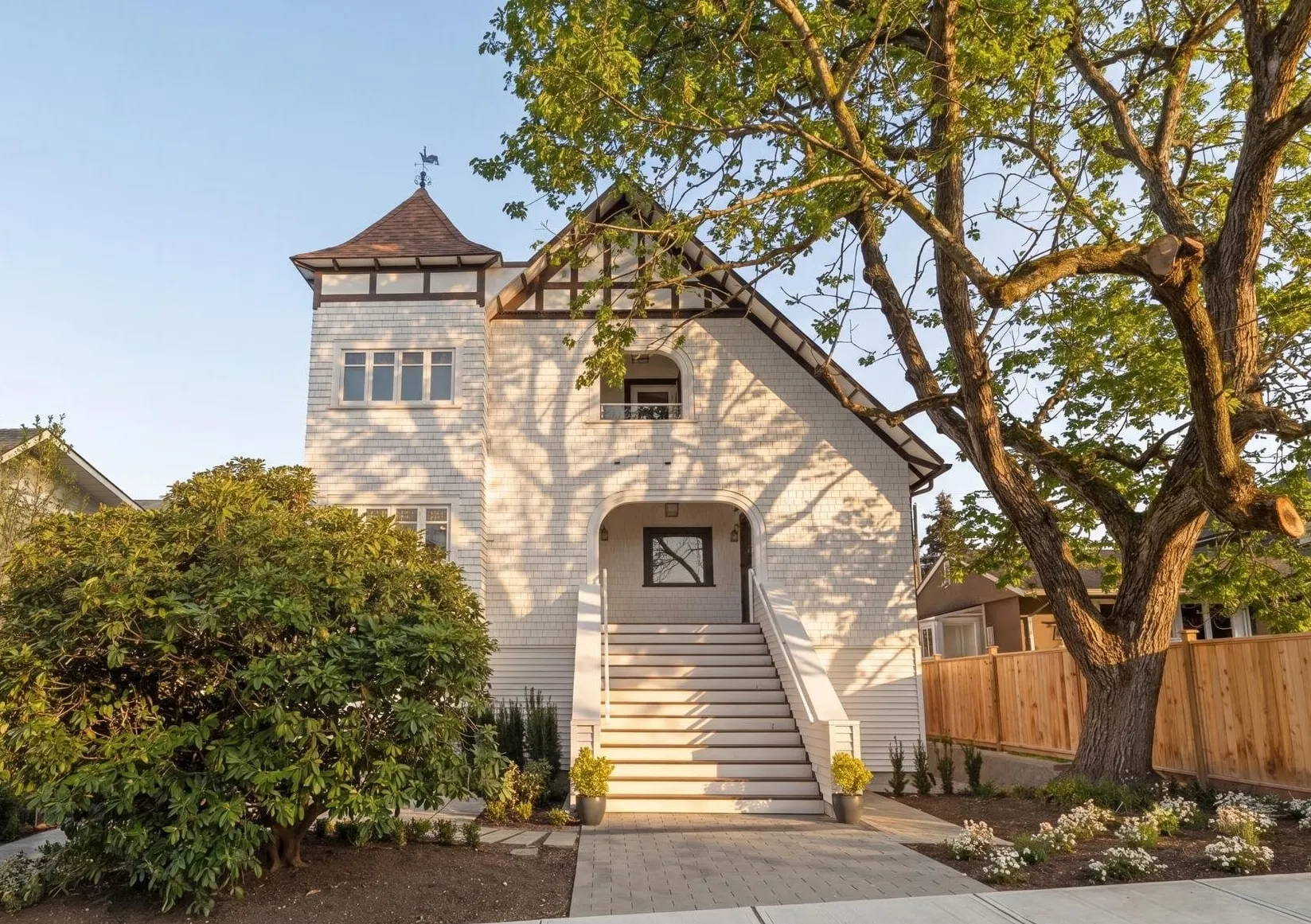 326 W 14th Street #1