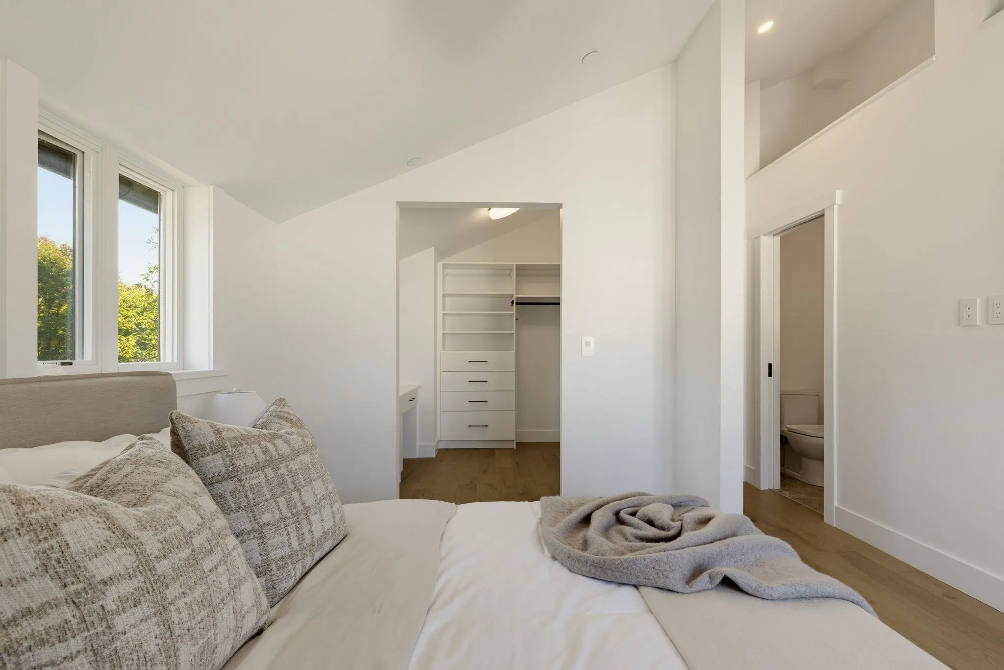326 W 14th Street #1