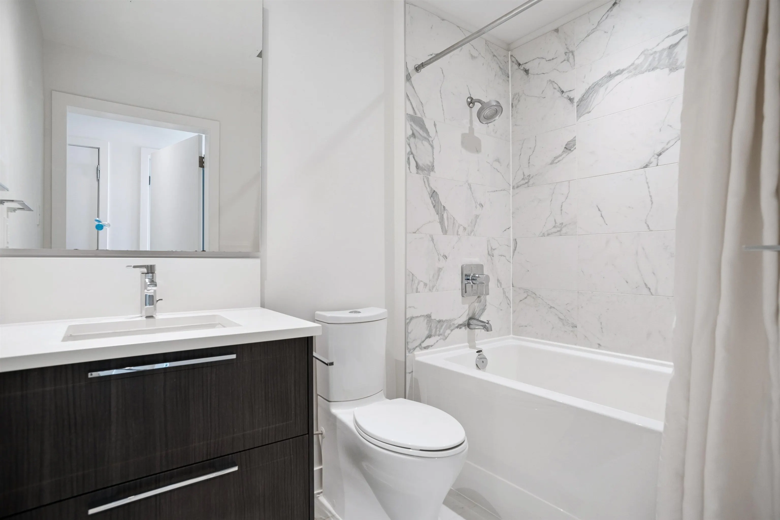 6677 Cambie Street #608