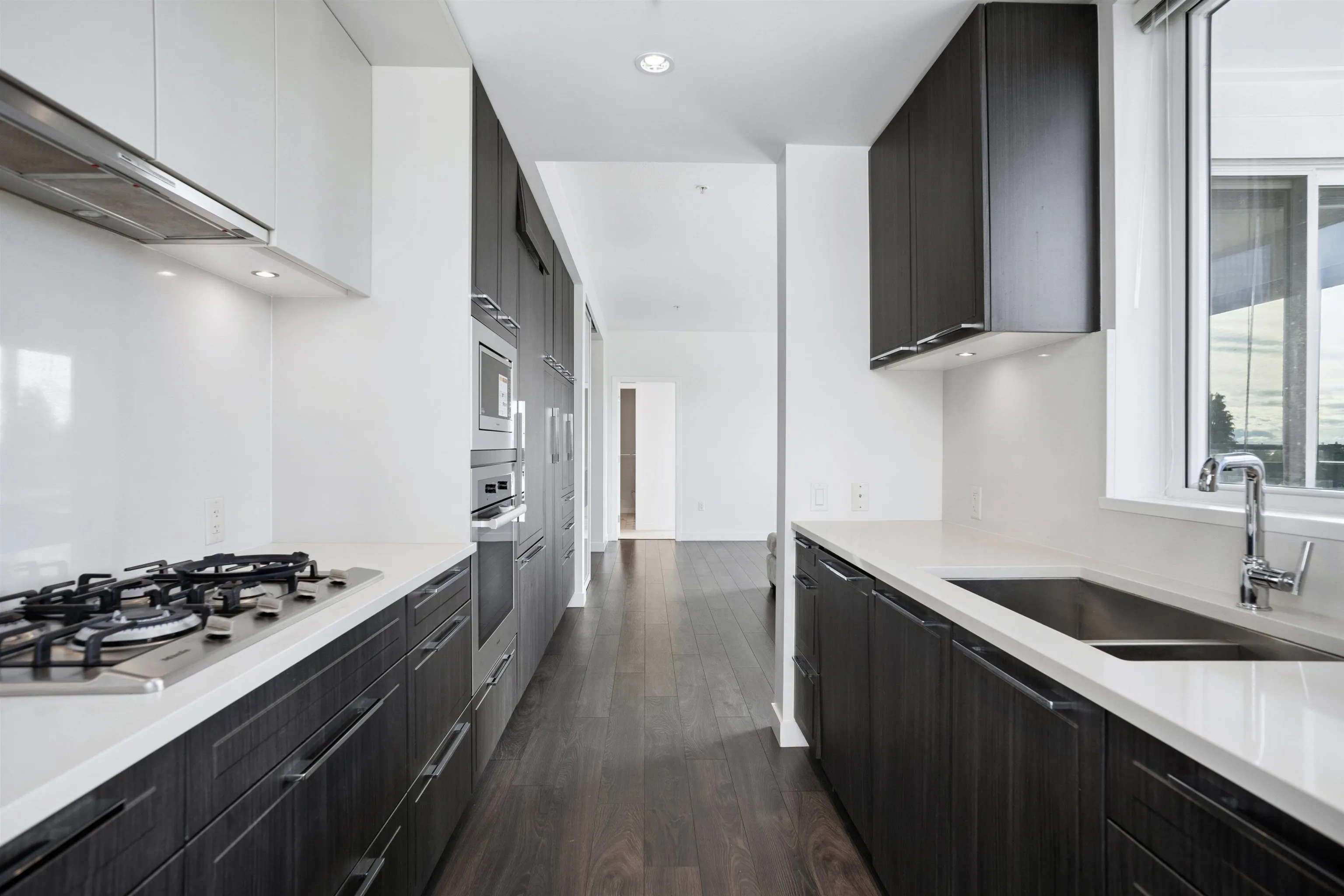 6677 Cambie Street #608