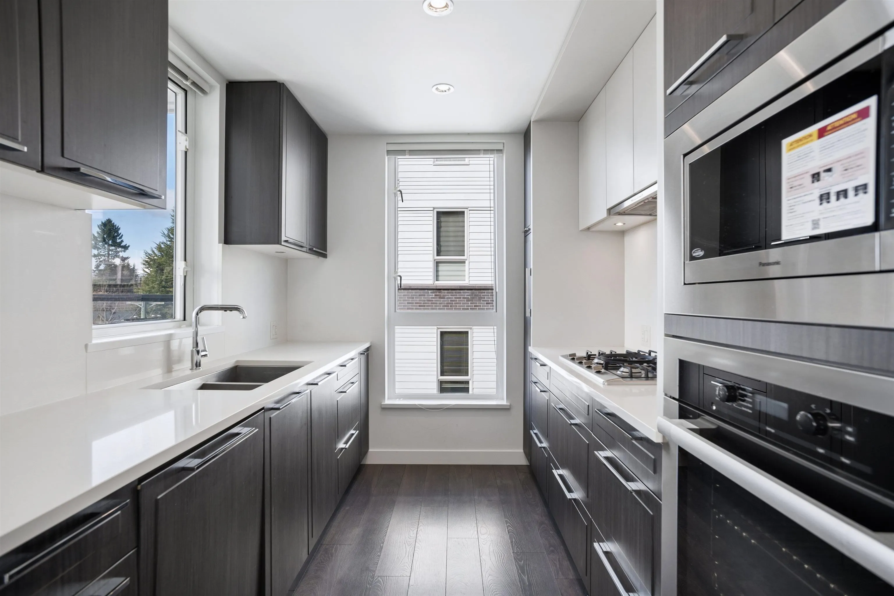 6677 Cambie Street #608
