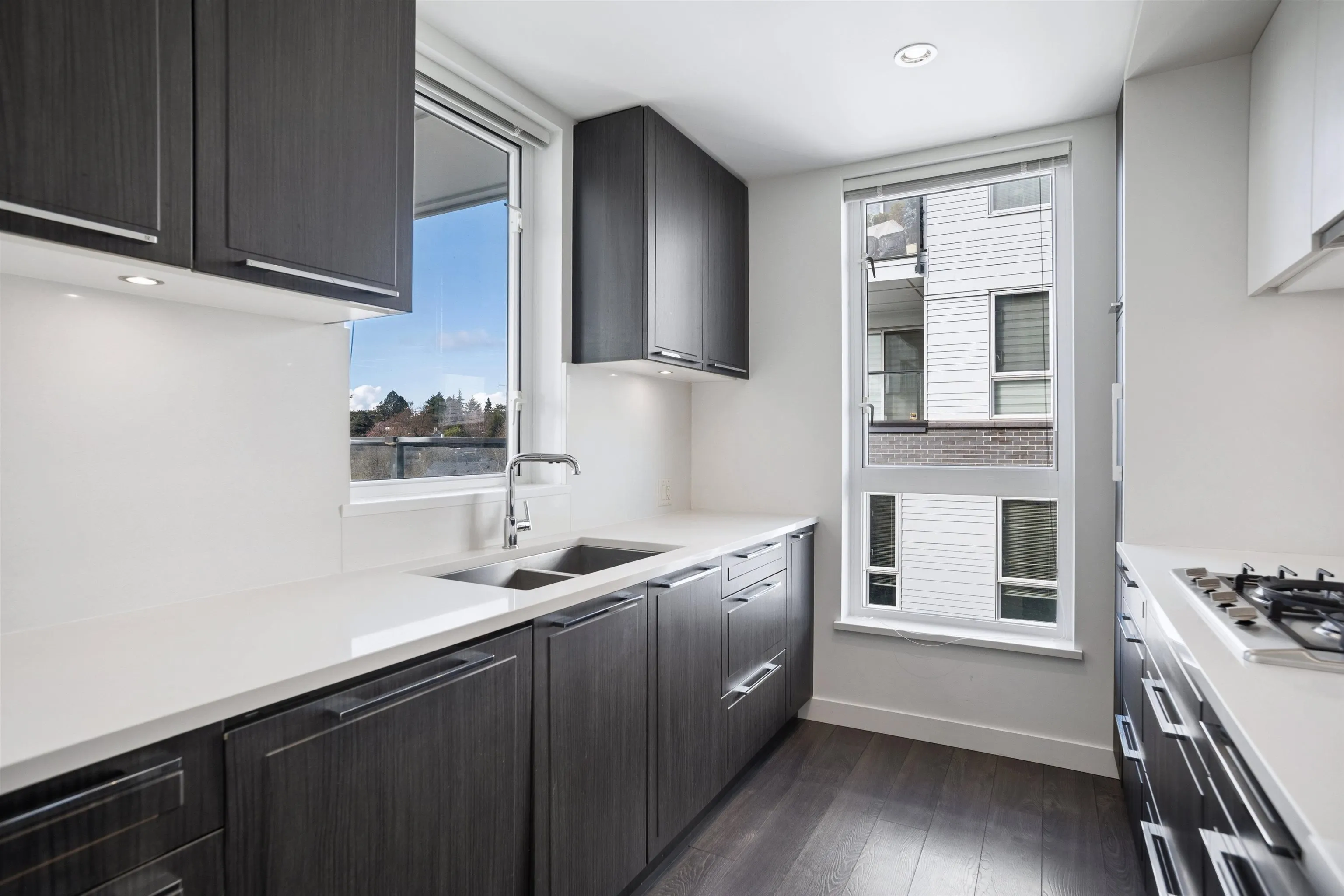 6677 Cambie Street #608