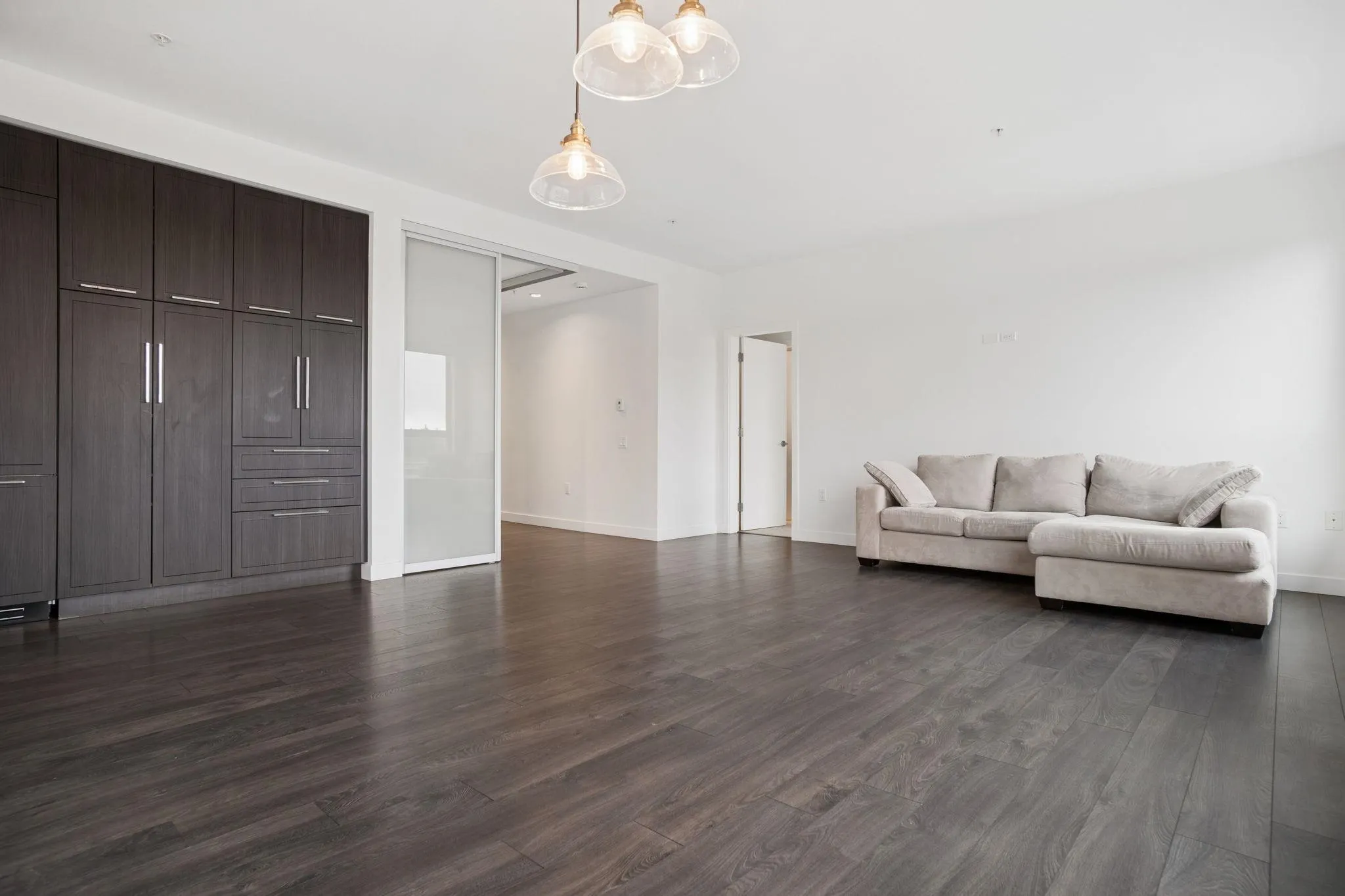6677 Cambie Street #608