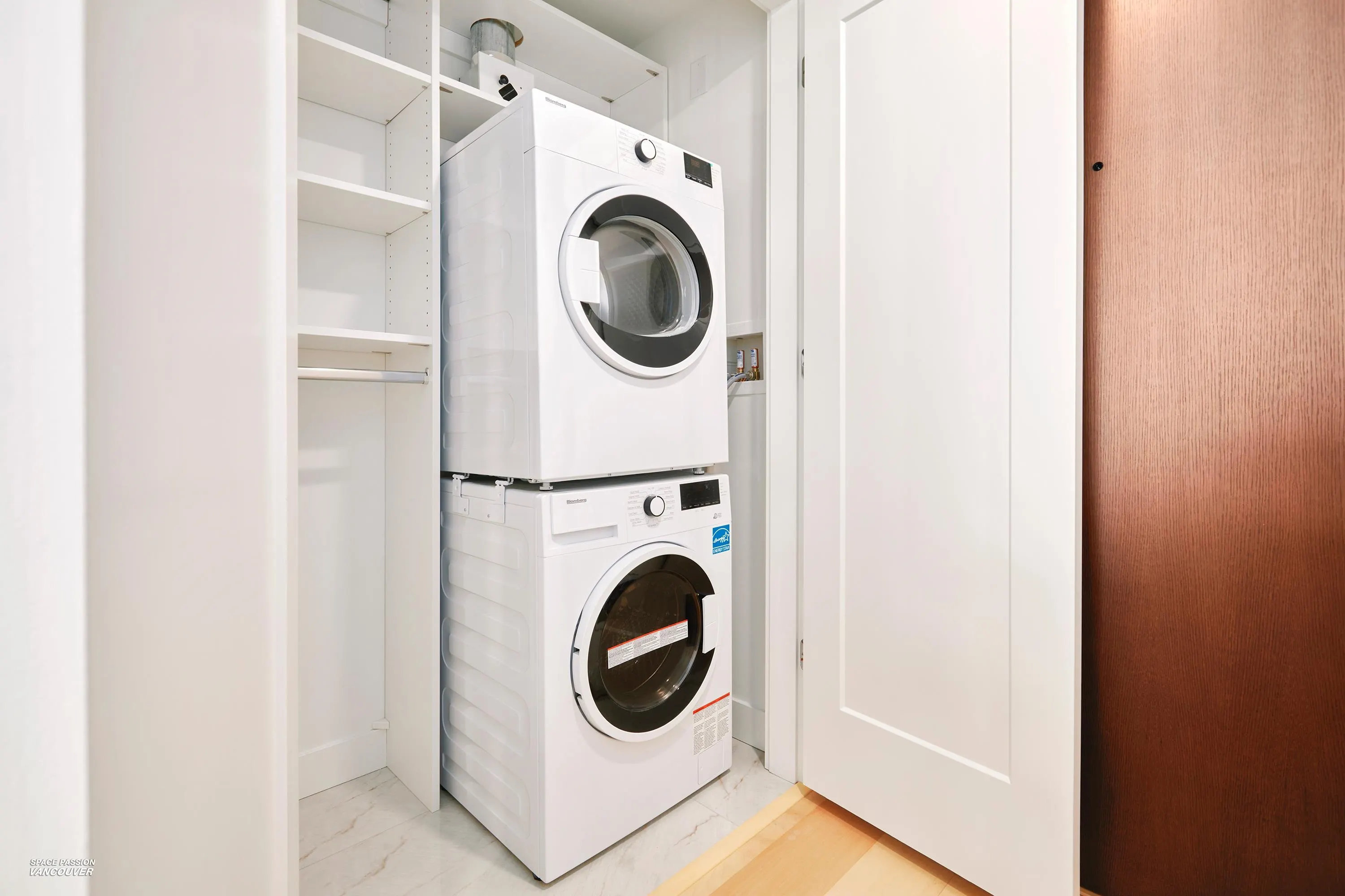 135 E 13th Street #807