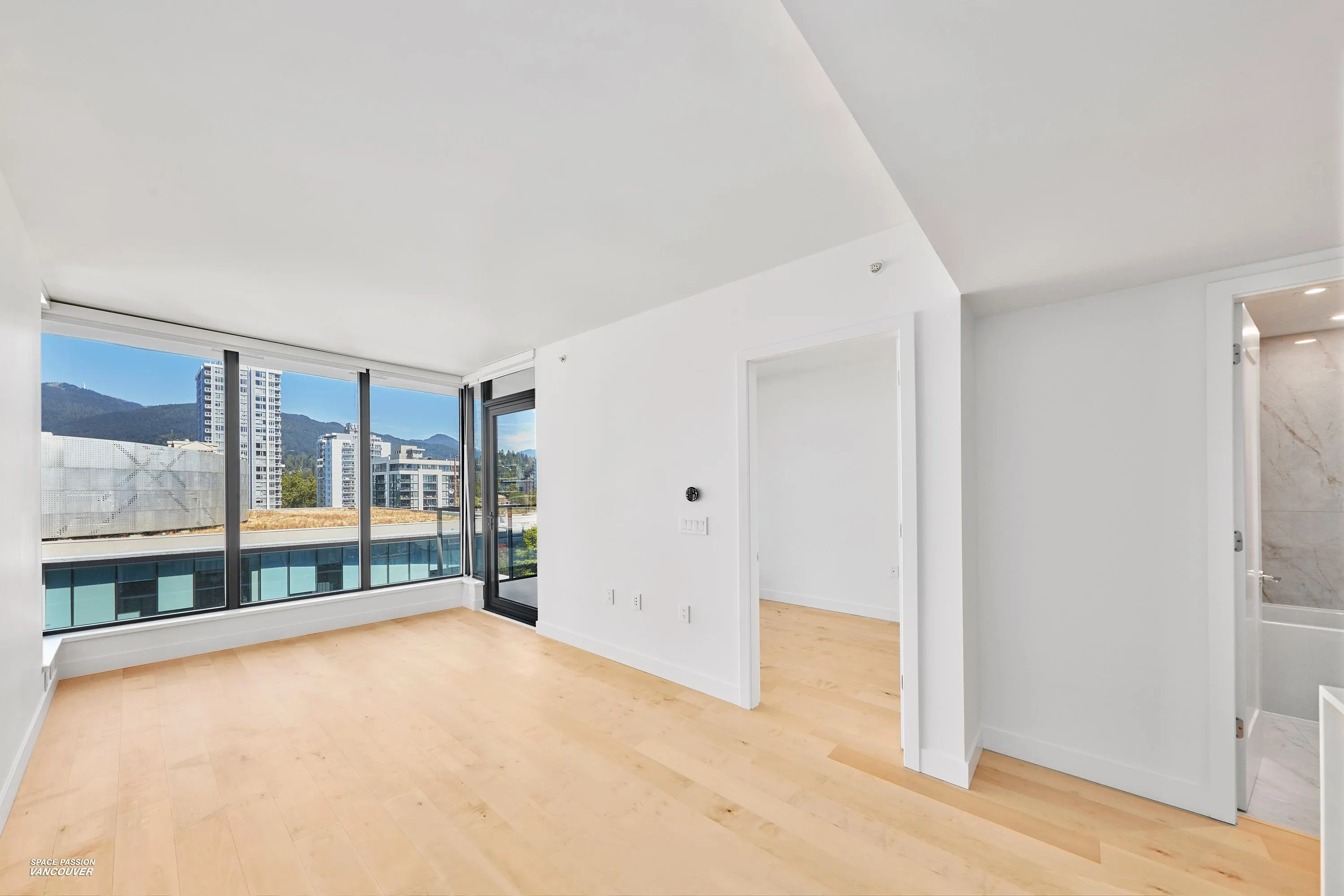 135 E 13th Street #807