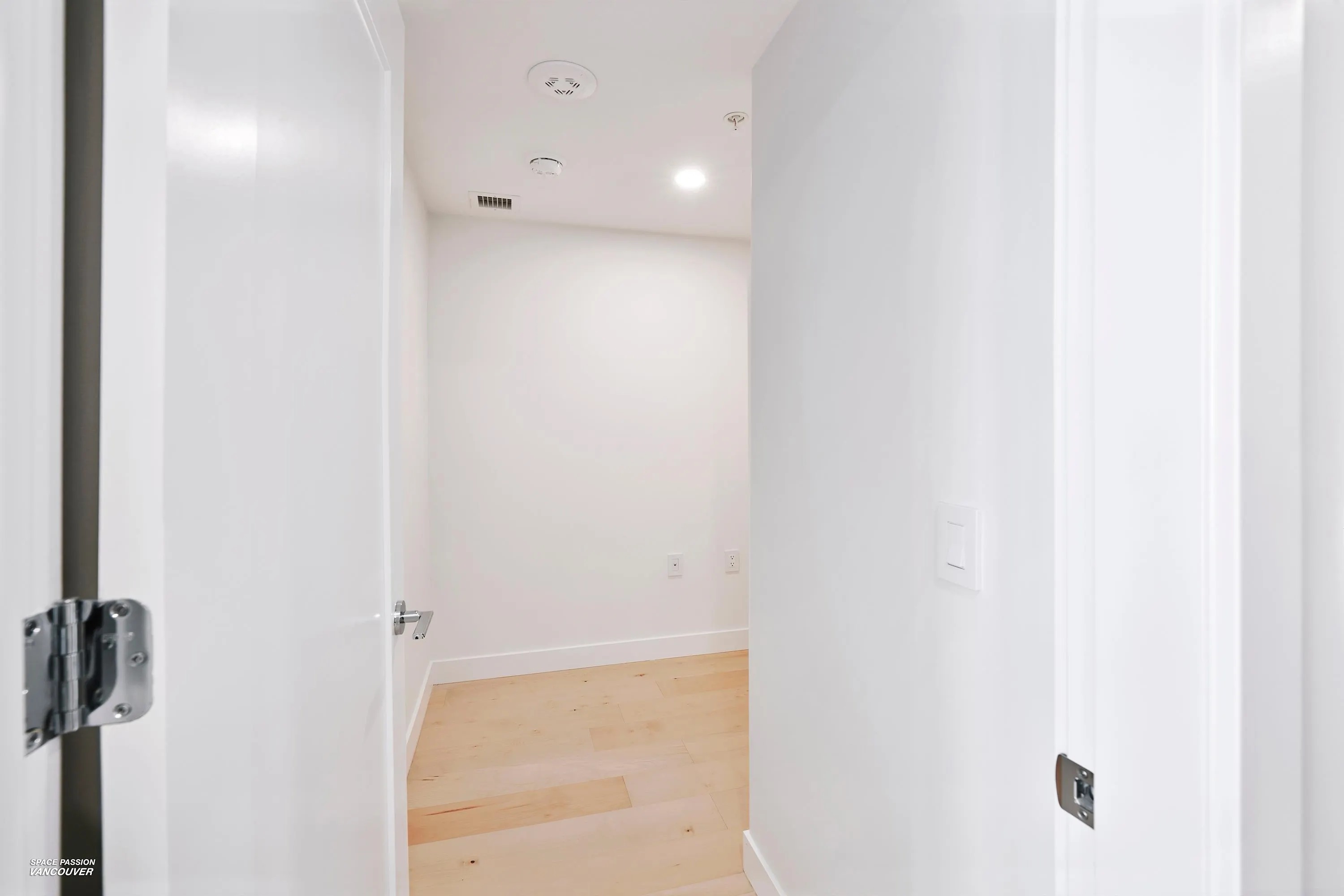 135 E 13th Street #807