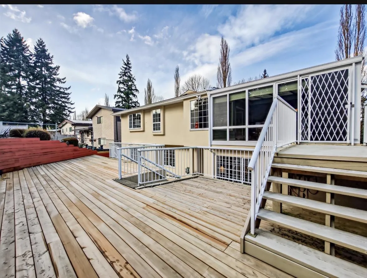 8022 Lakefield Drive