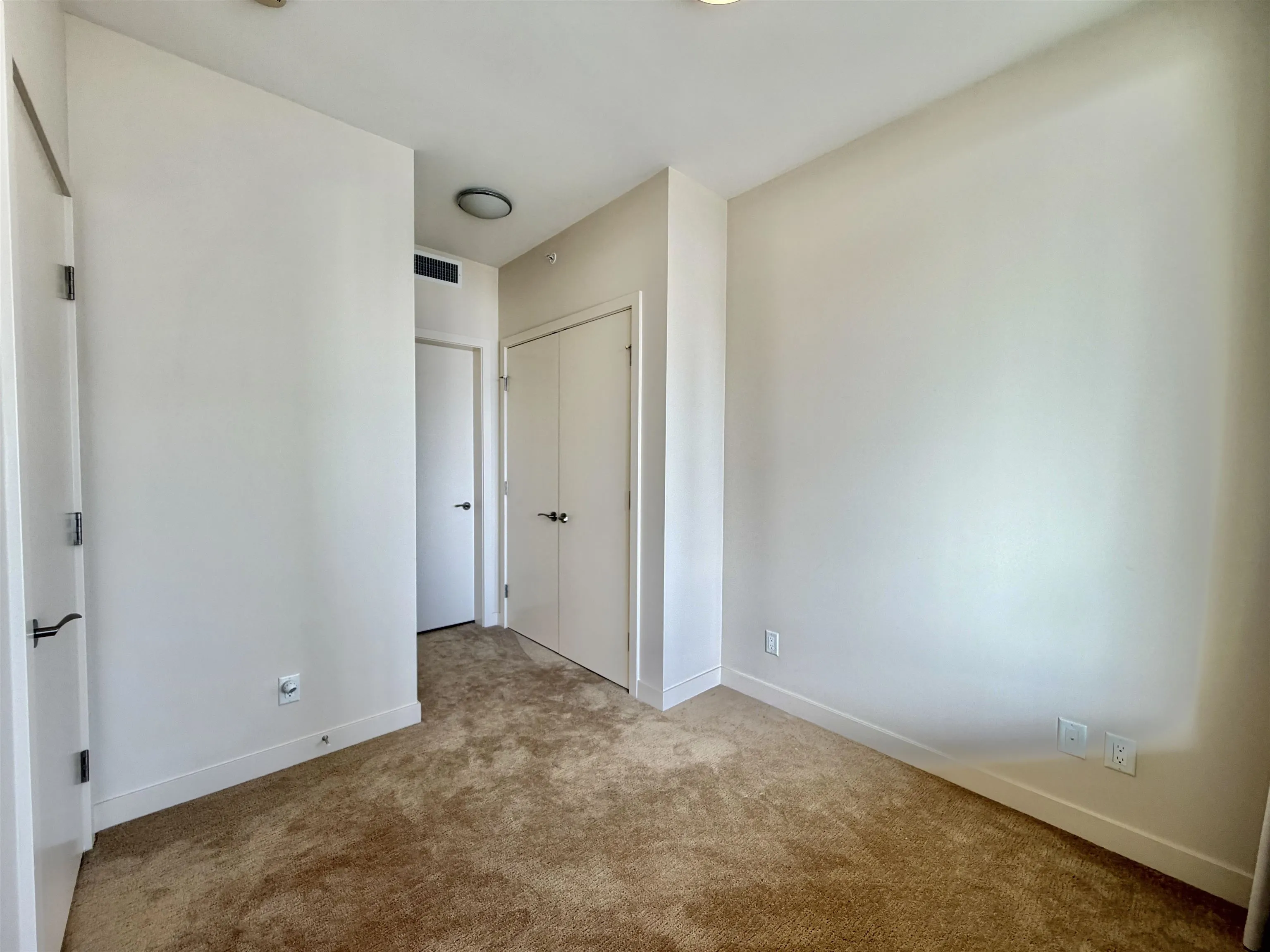 6383 Mckay Avenue #1604