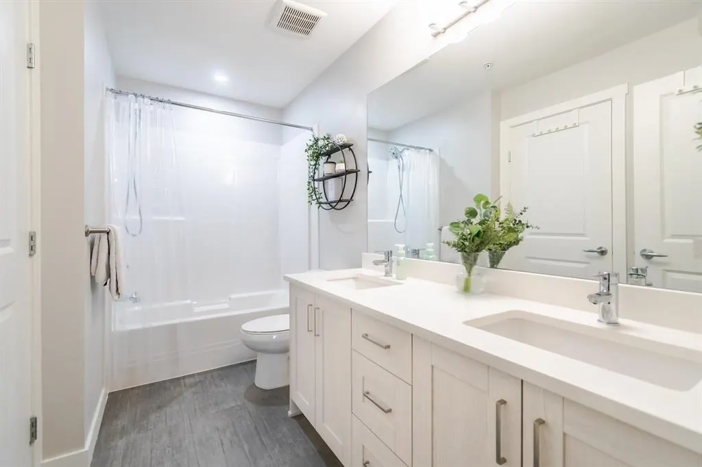 20826 72 Avenue #209