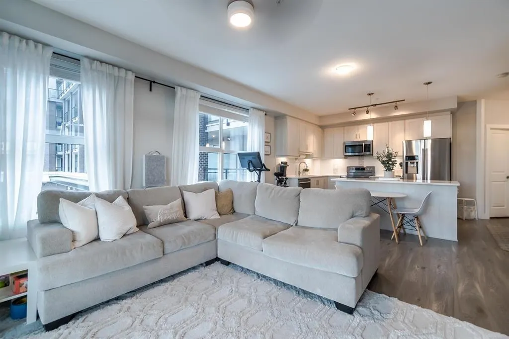 20826 72 Avenue #209