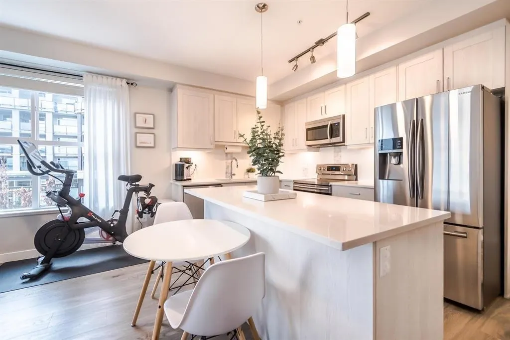 20826 72 Avenue #209