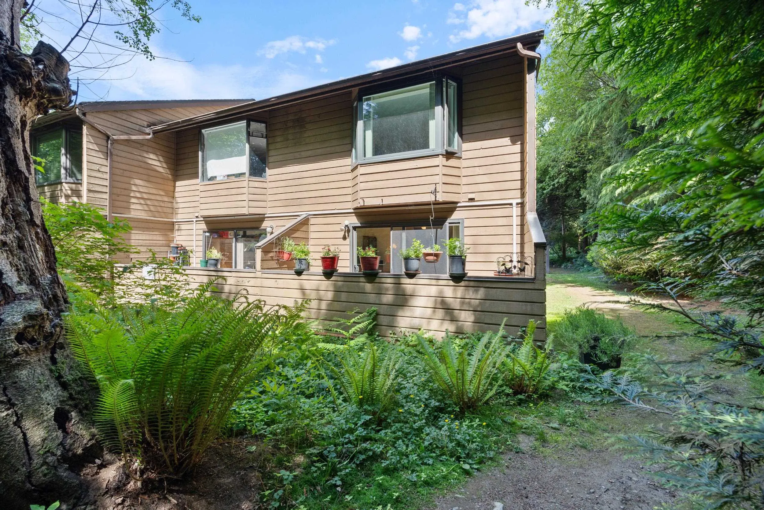 4384 Garden Grove Drive