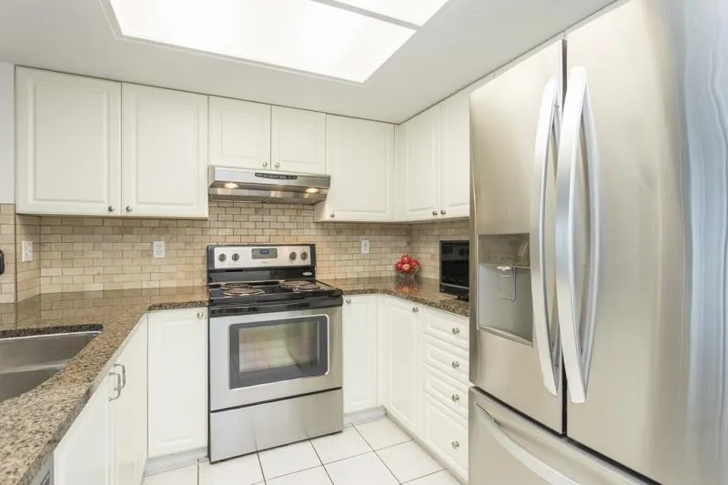 6088 Minoru Boulevard #909