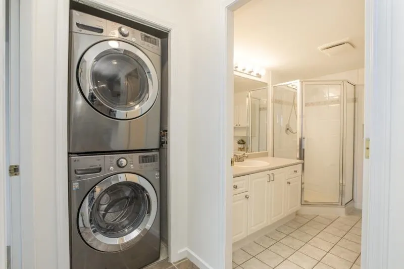 6088 Minoru Boulevard #909