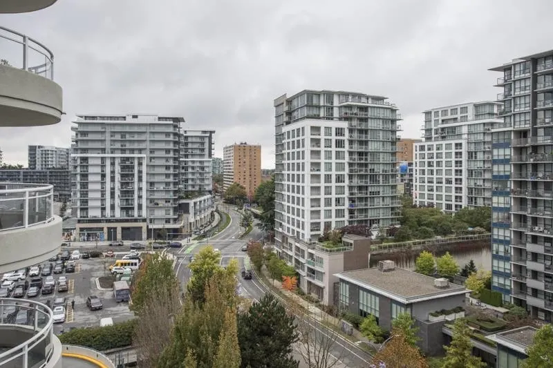 6088 Minoru Boulevard #909