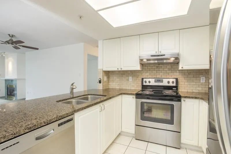 6088 Minoru Boulevard #909
