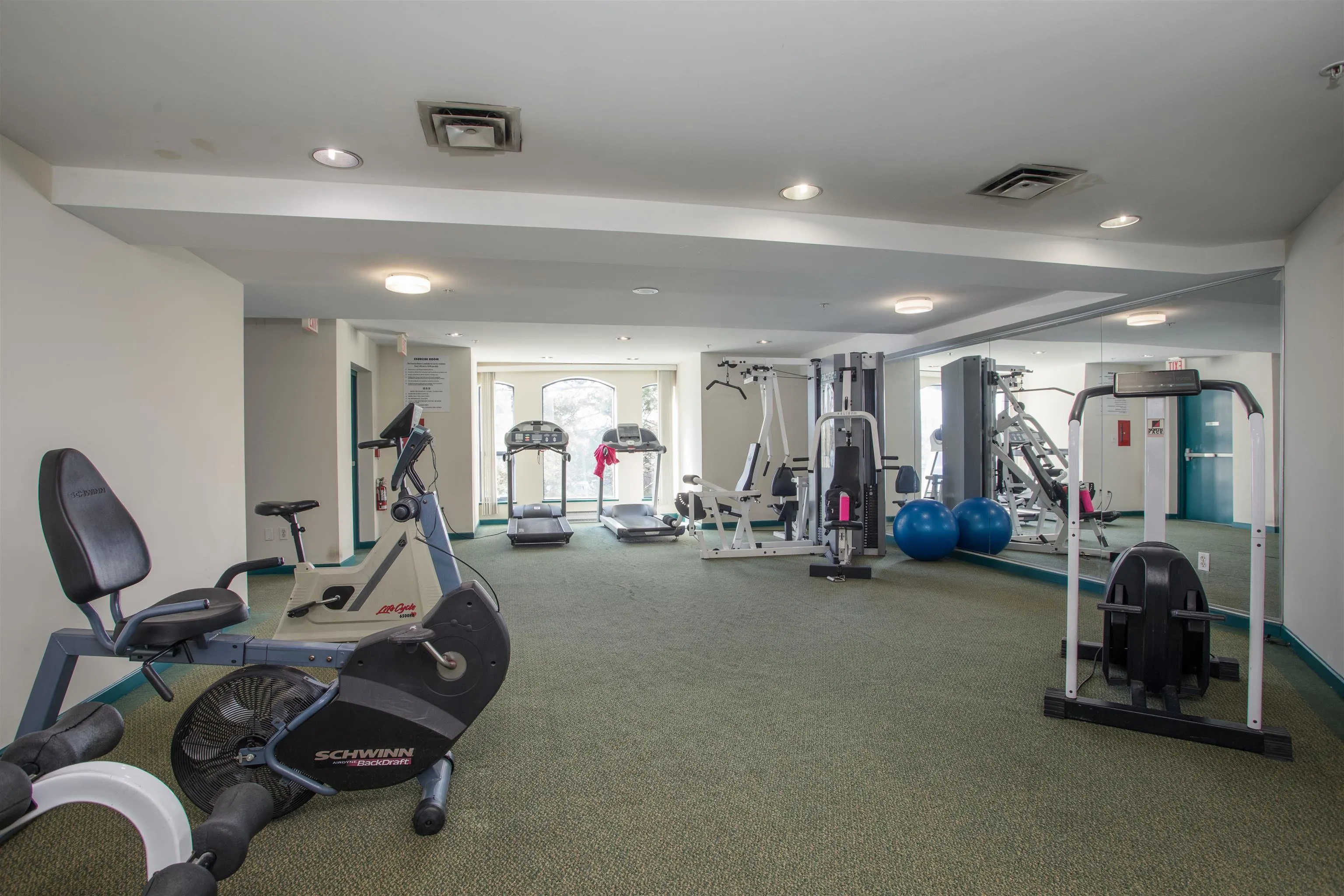 6088 Minoru Boulevard #909
