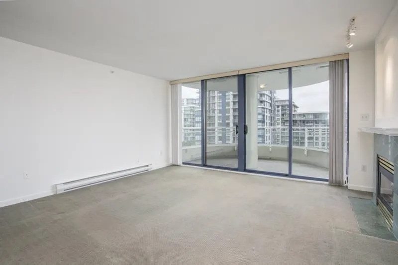 6088 Minoru Boulevard #909