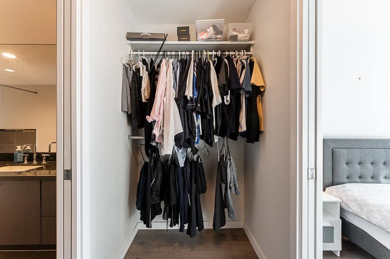2232 Douglas Road #905