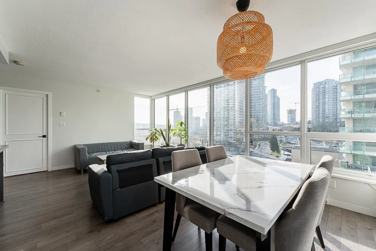 2232 Douglas Road #905