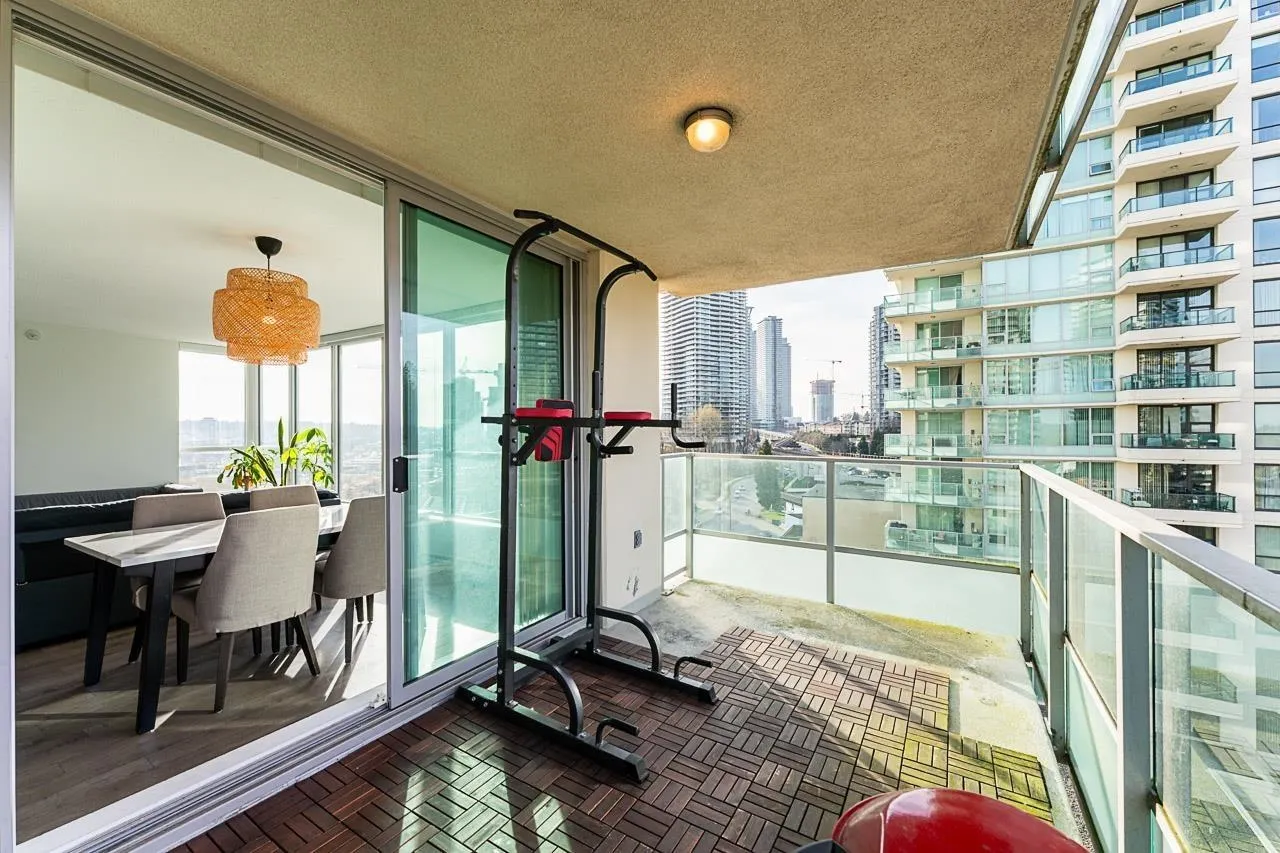 2232 Douglas Road #905